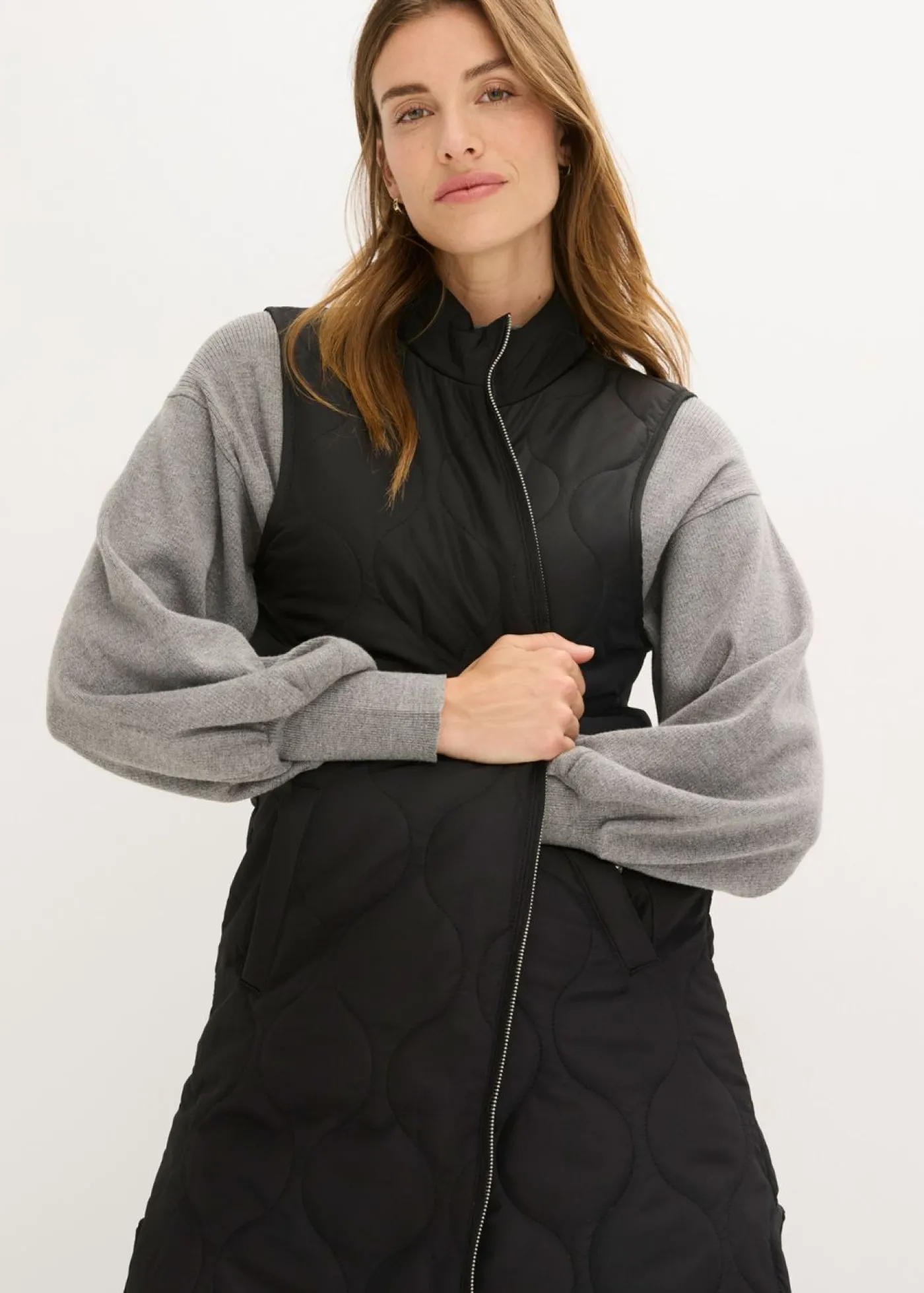 bonprix bonprix Chaqueta acolchada ultraligera Negro Sale