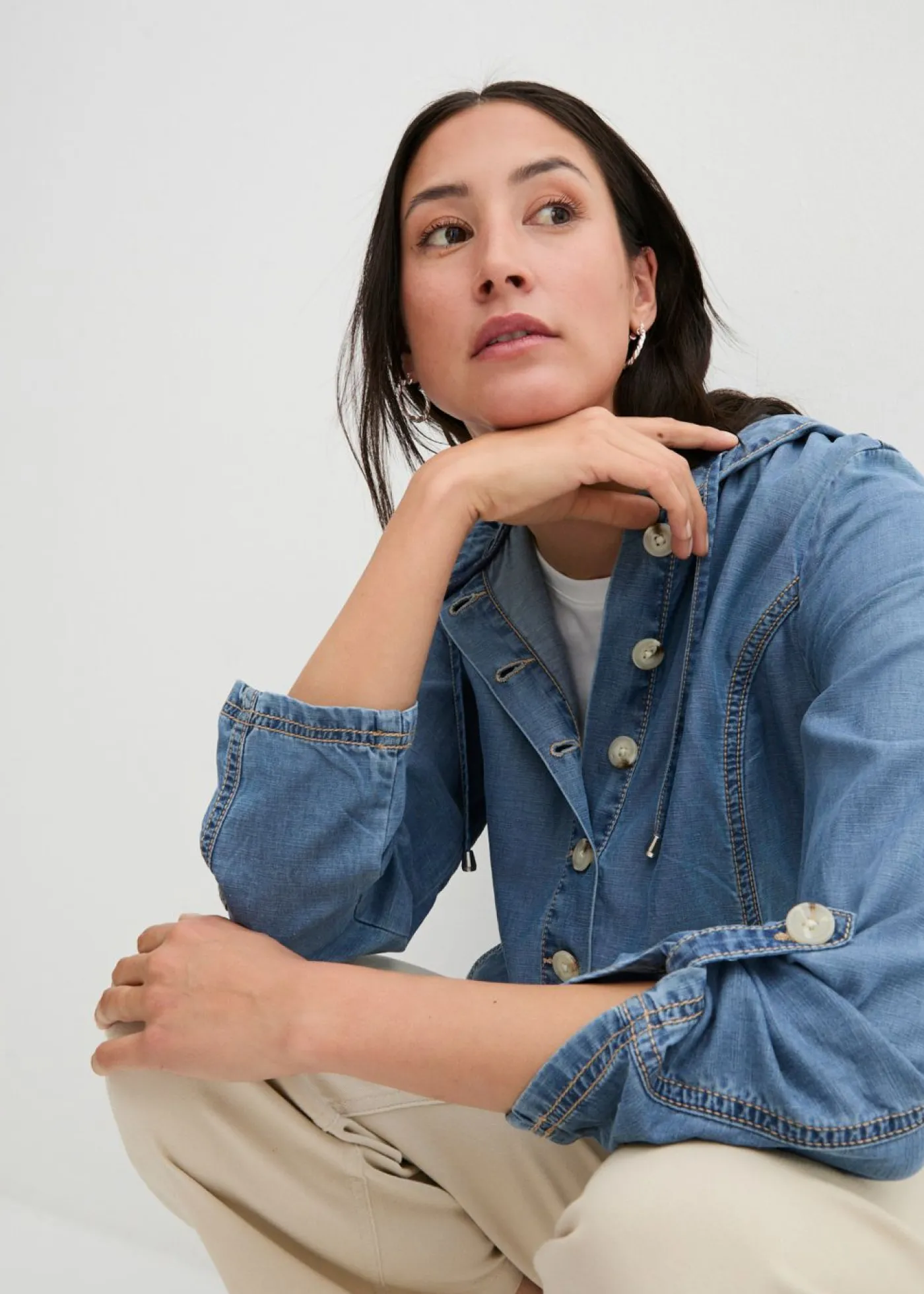 bonprix bonprix Chaqueta camisera con lino refrescante Denim medio Hot