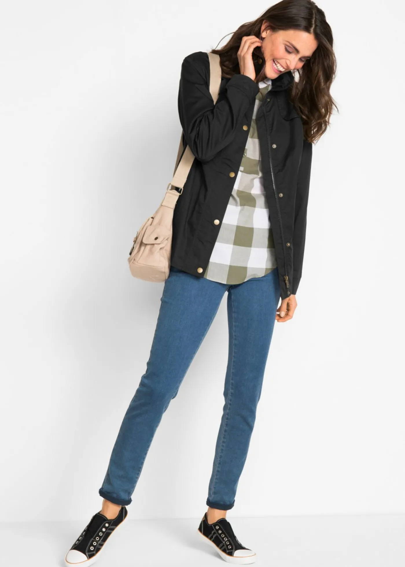 bonprix bonprix Chaqueta con cuello alto Negro