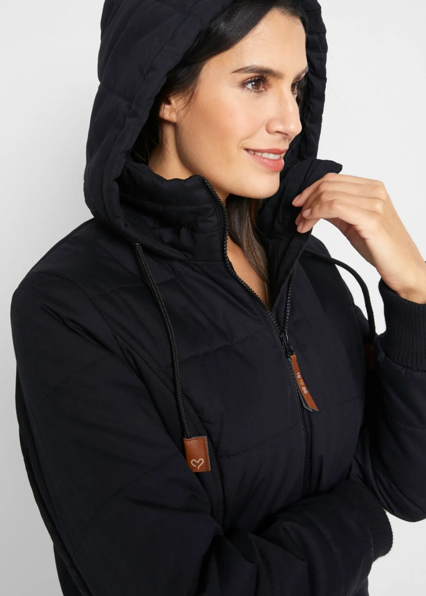 bonprix bonprix Chaqueta con detalles de piel sintética para exteriores Negro Outlet
