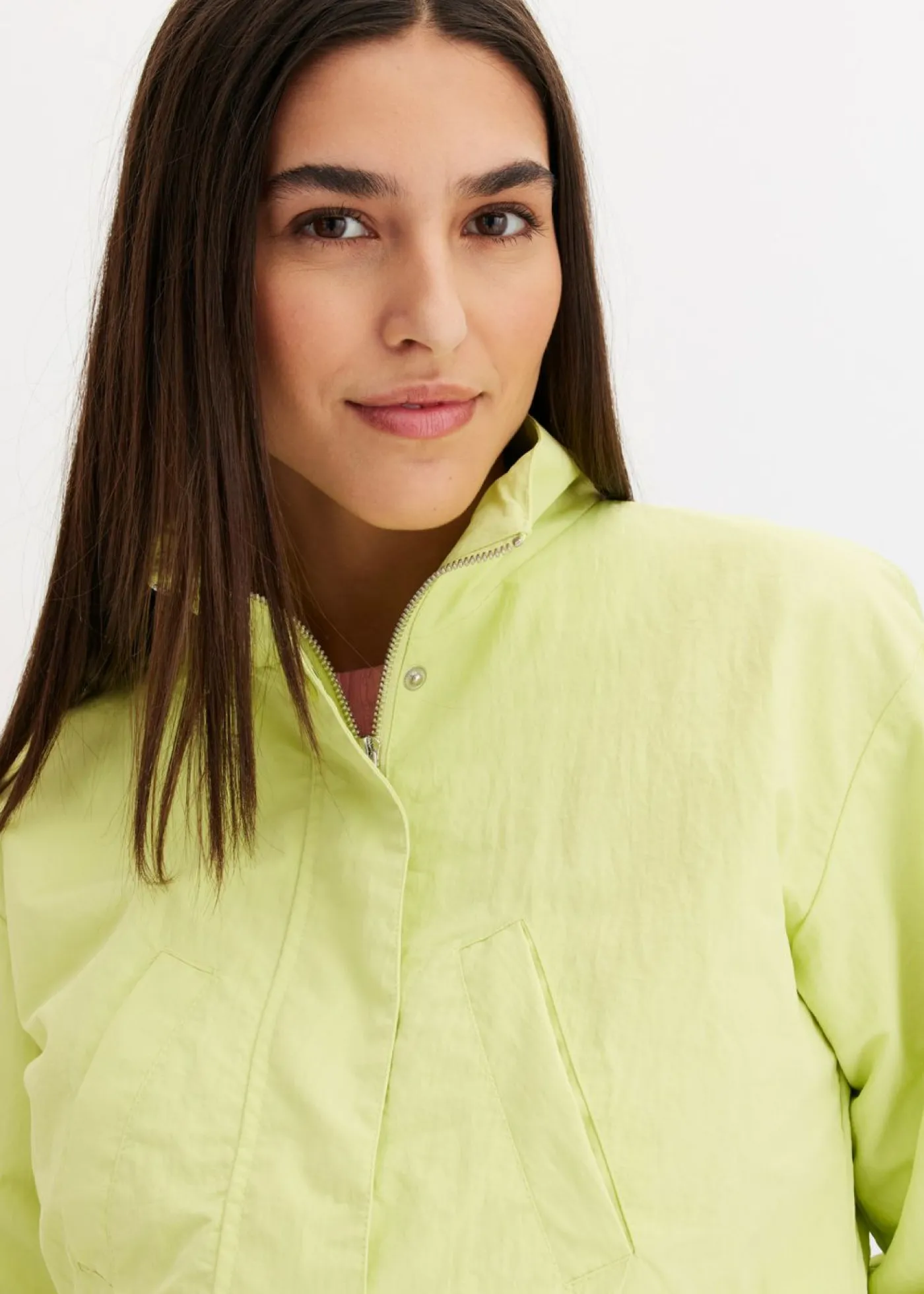 bonprix bonprix Chaqueta corta con cordón ajustable en la cintura Verde menta Clearance