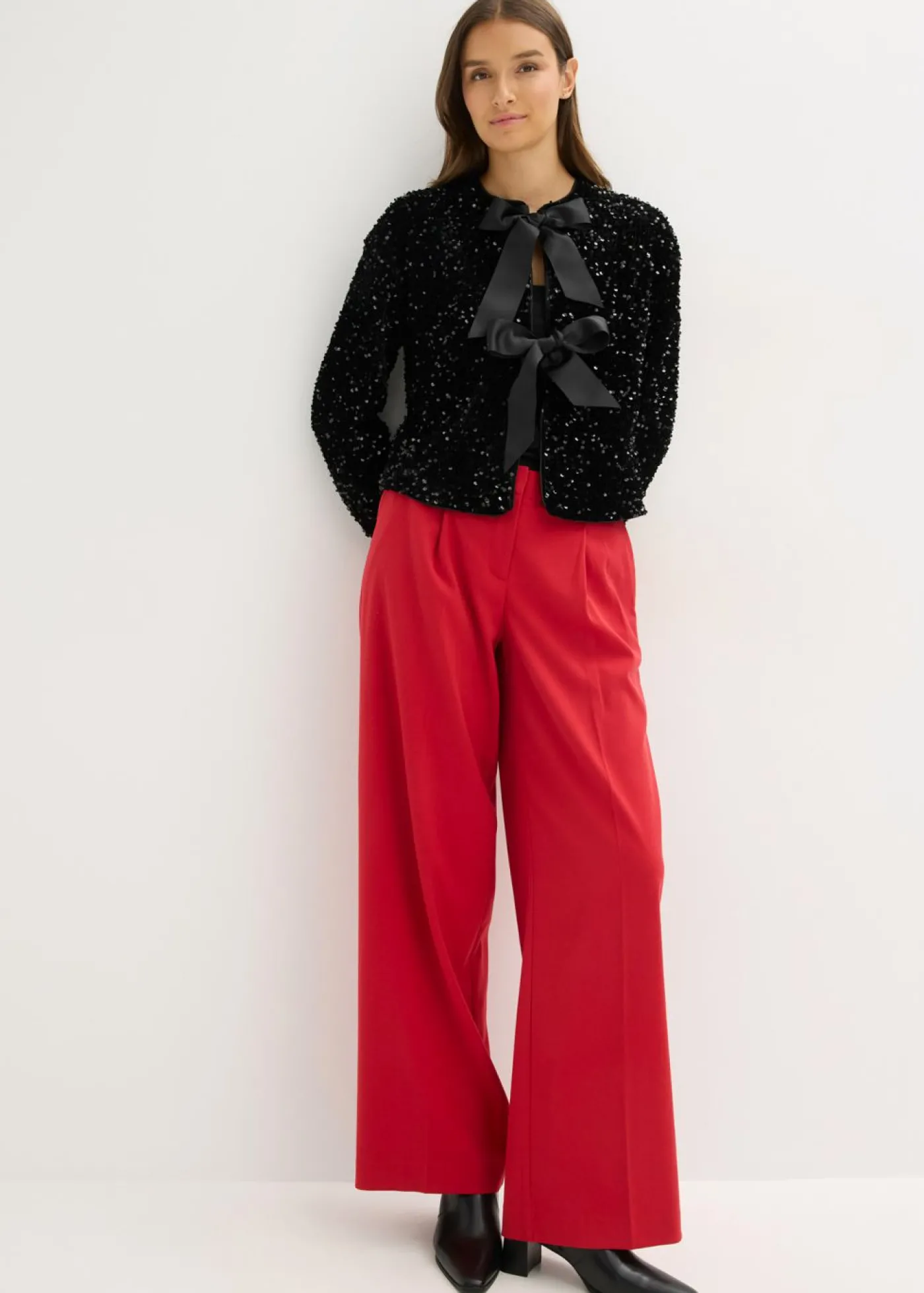 bonprix bonprix Chaqueta corta de lentejuelas Negro