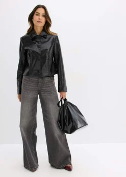 bonprix bonprix Chaqueta corta de piel sintética con acabado de cocodrilo brillante Negro Discount