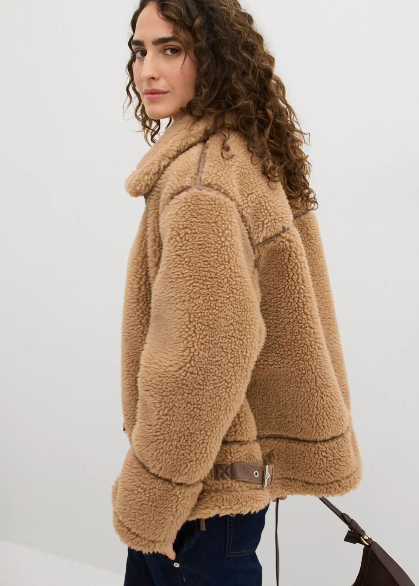 bonprix bonprix Chaqueta de borrego sintético Camel Sale