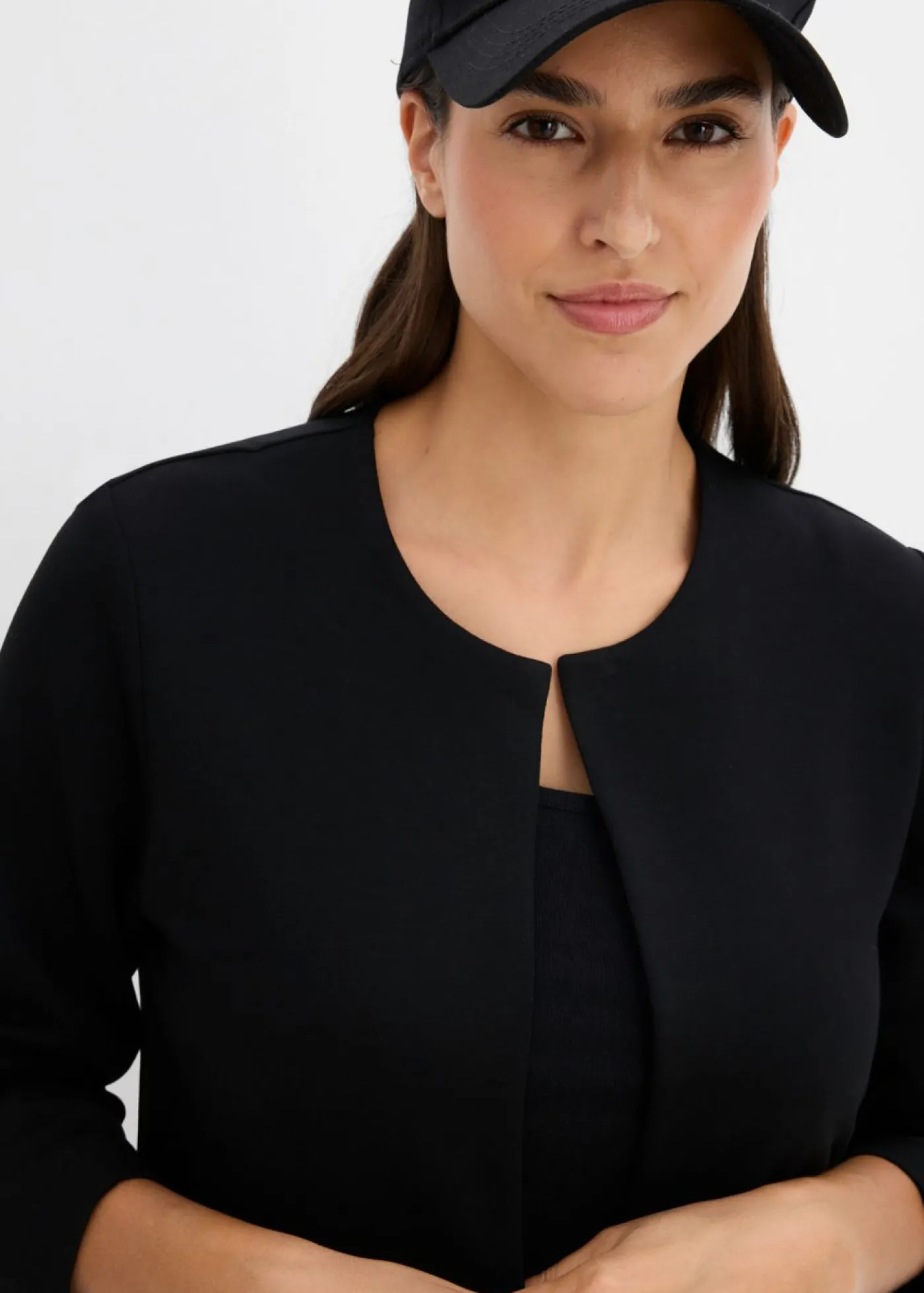 bonprix bonprix Chaqueta de chándal Negro Clearance