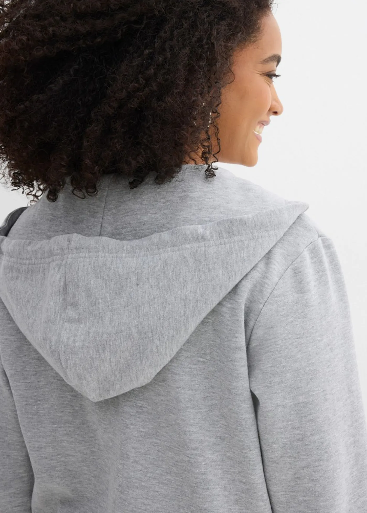bonprix bonprix Chaqueta de chándal con capucha y poliéster reciclado Gris claro jaspeado Online