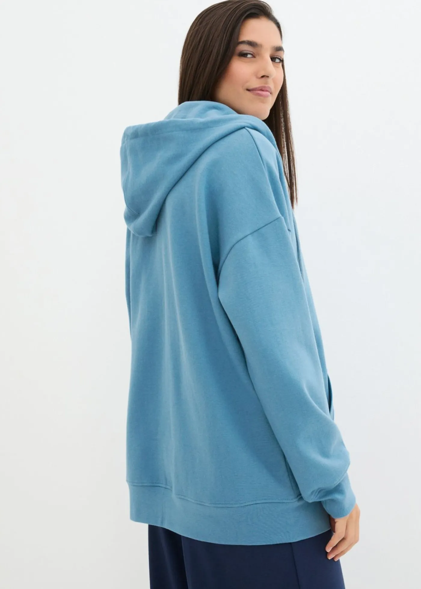 bonprix bonprix Chaqueta de chándal con capucha Azul grisáceo Discount