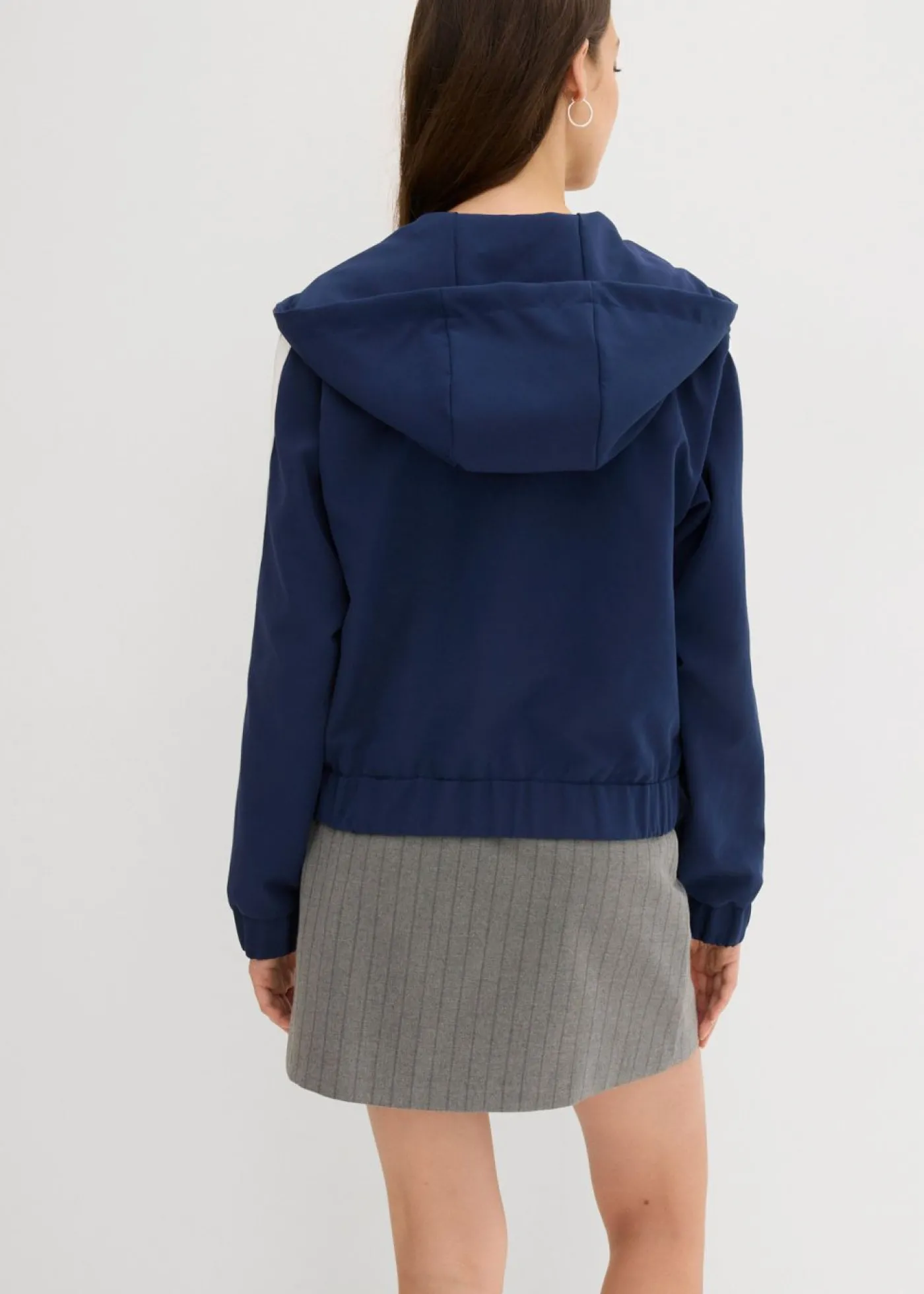 bonprix bonprix Chaqueta de chándal con raya deportiva Azul marino-blanco Sale