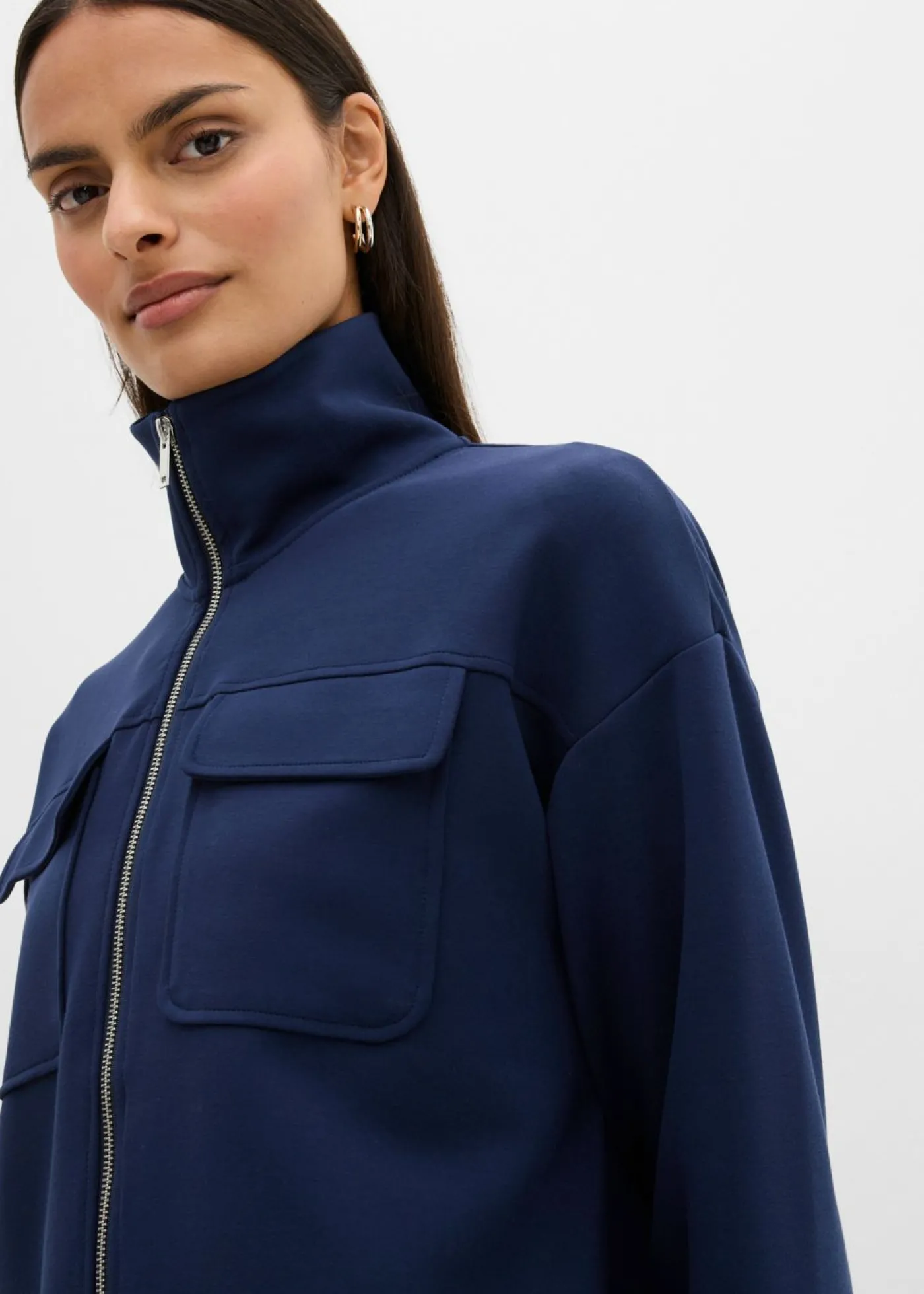 bonprix bonprix Chaqueta de chándal de mezcla de viscosa ligeramente brillante Azul marino Best