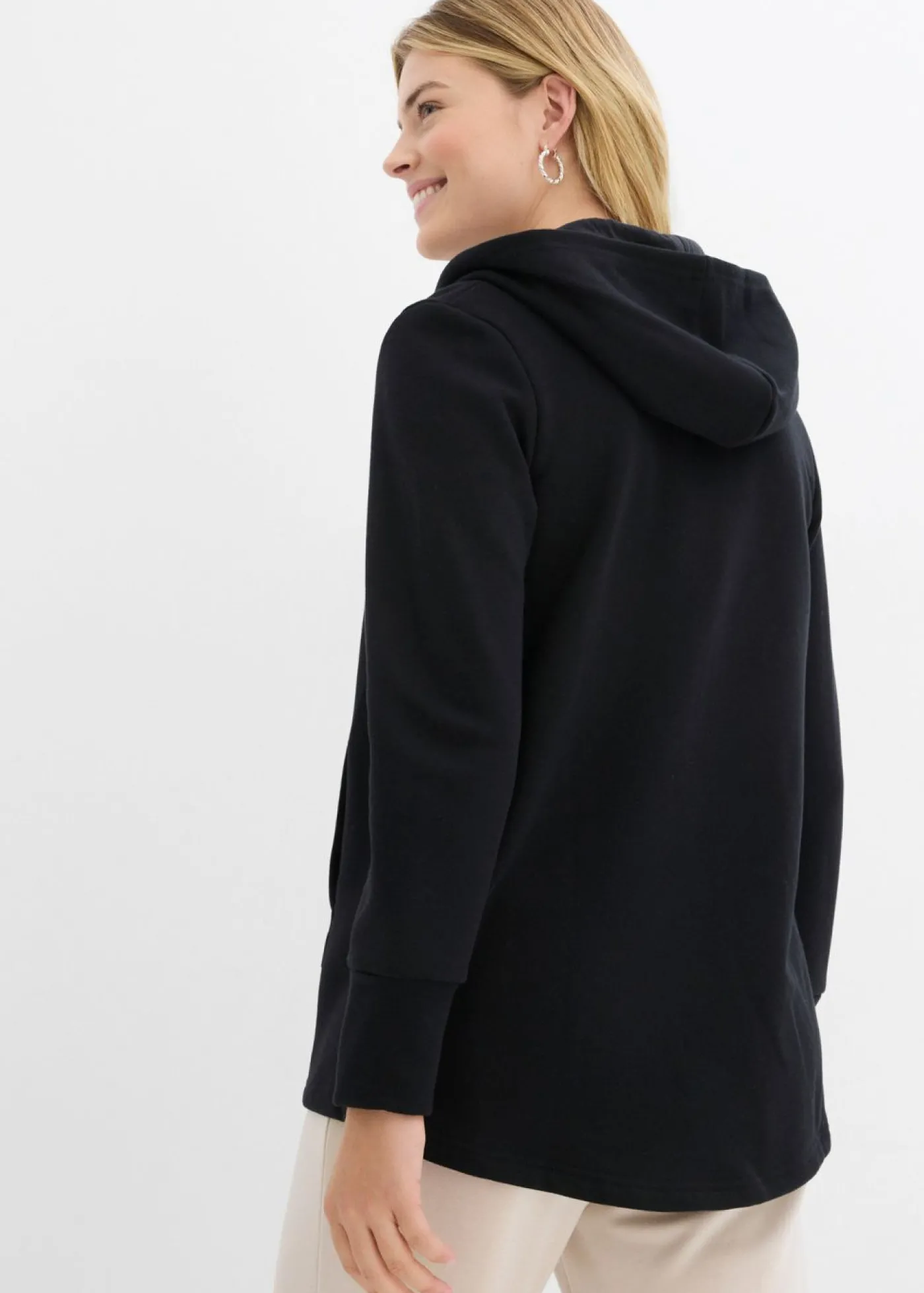 bonprix bonprix Chaqueta de chándal de suave mezcla de algodón Negro Outlet