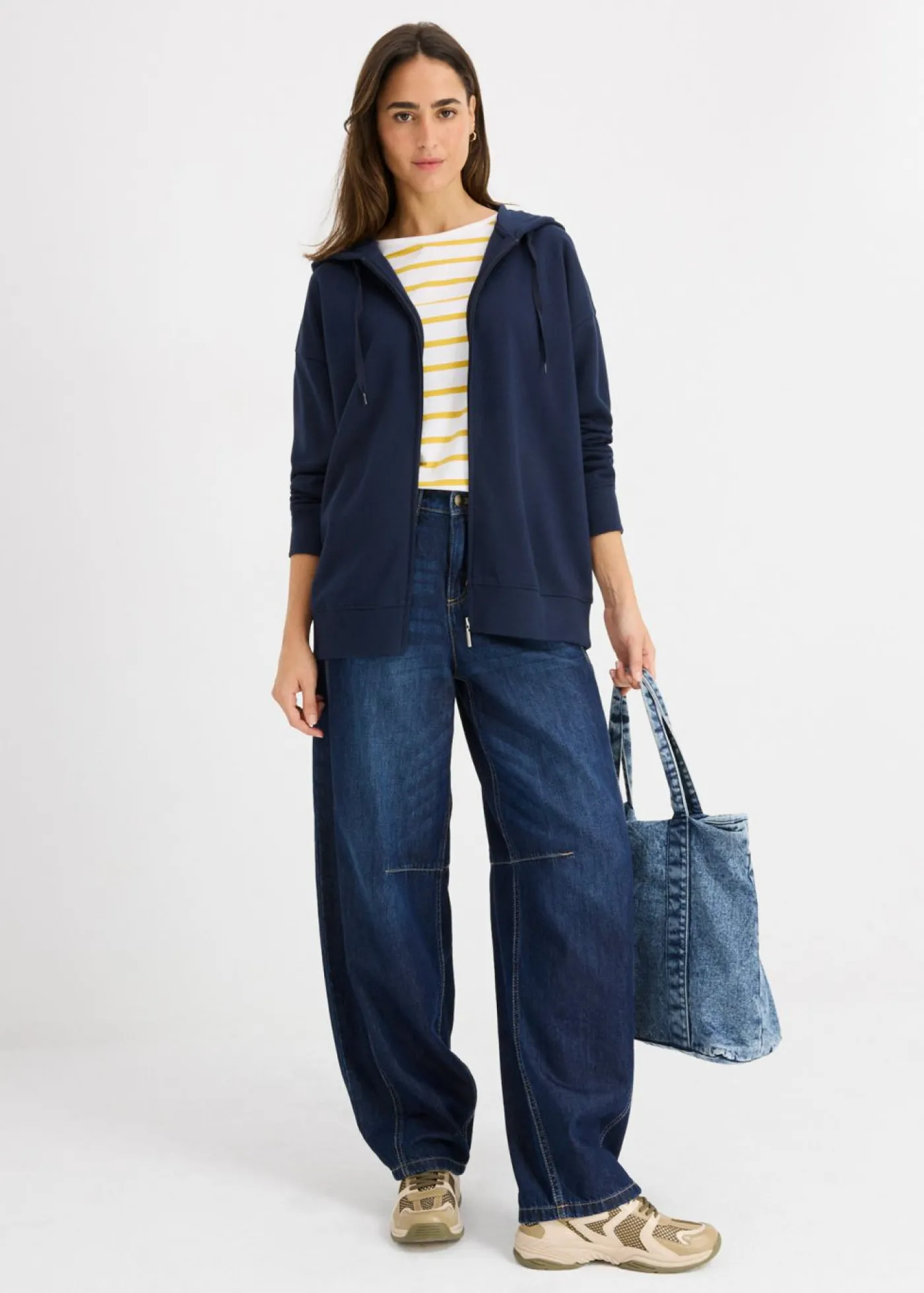 bonprix bonprix Chaqueta de chándal larga Azul marino Online
