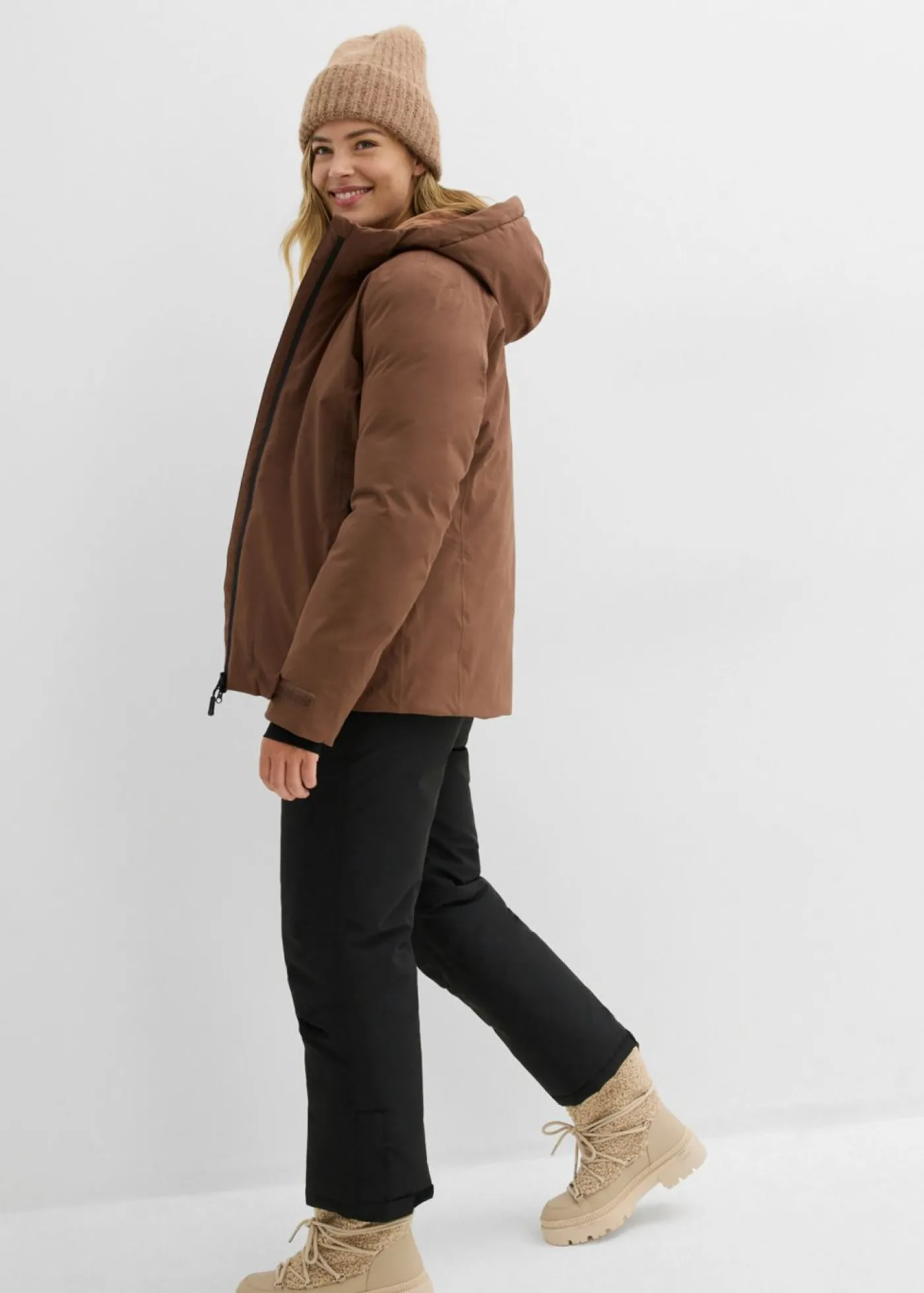 bonprix bonprix Chaqueta de esquí con protector antinieve Marrón claro Best