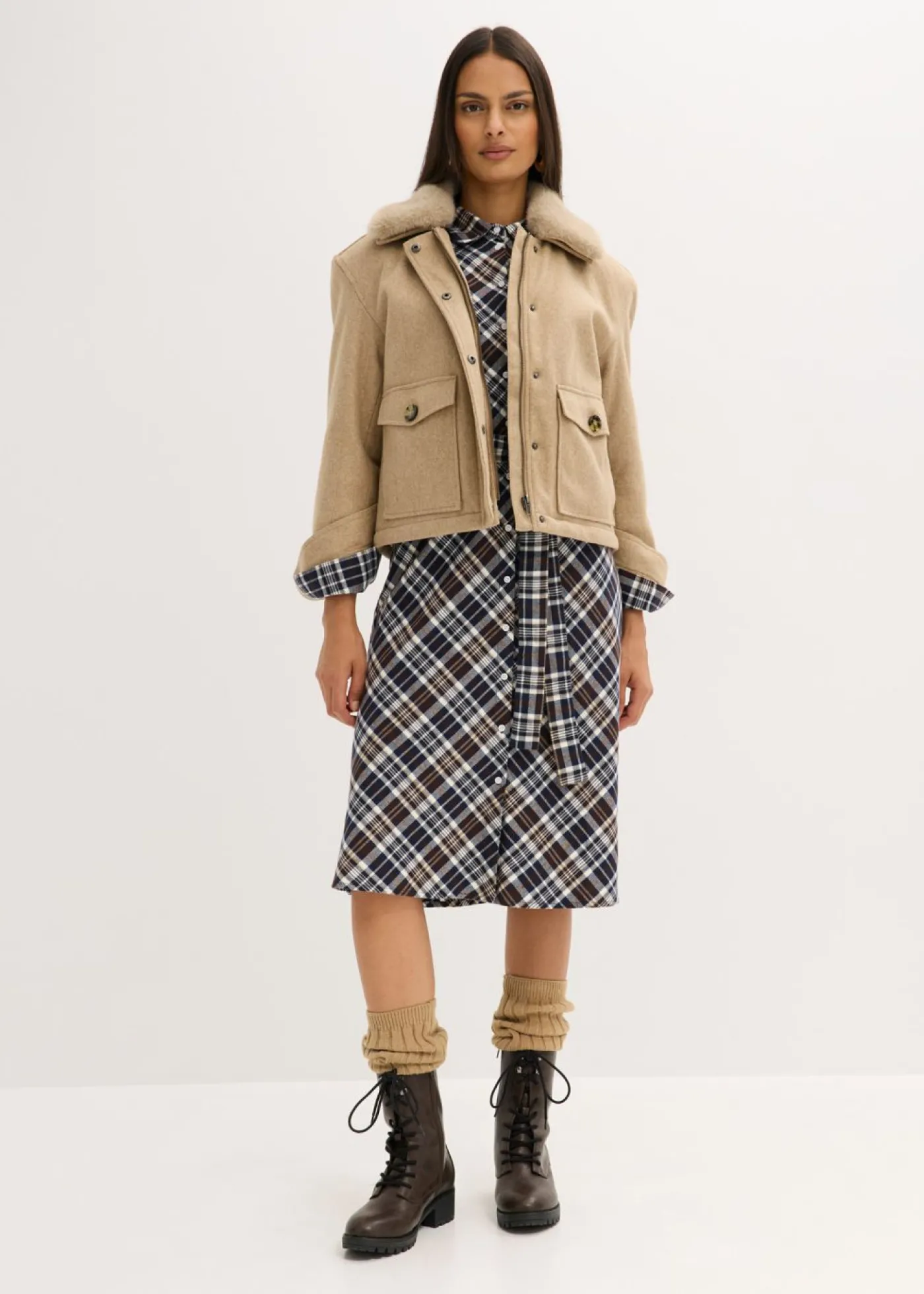 bonprix bonprix Chaqueta de invierno con aspecto de lana caqui claro moteado New