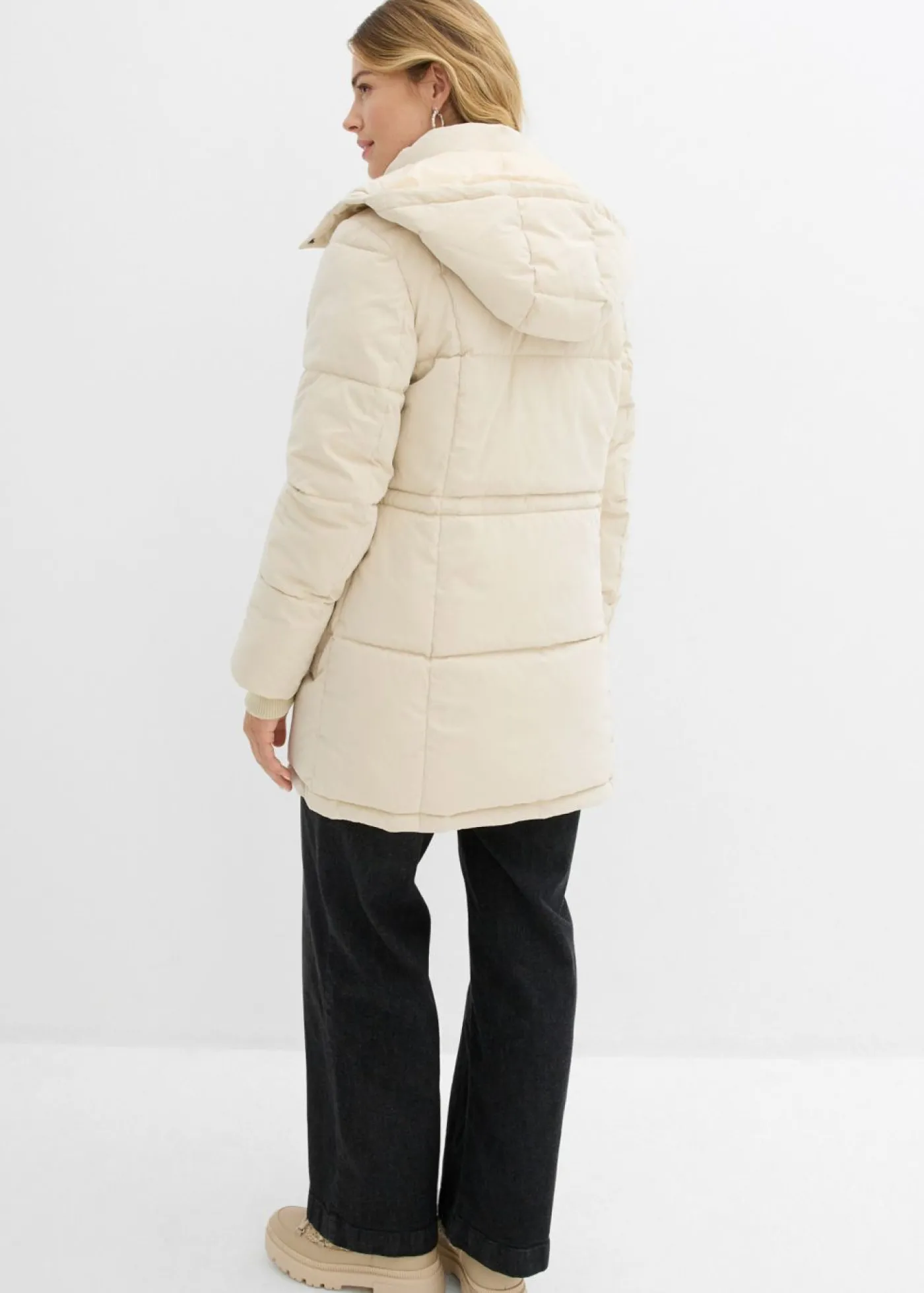 bonprix bonprix Chaqueta de invierno con cintura ajustable Arena claro
