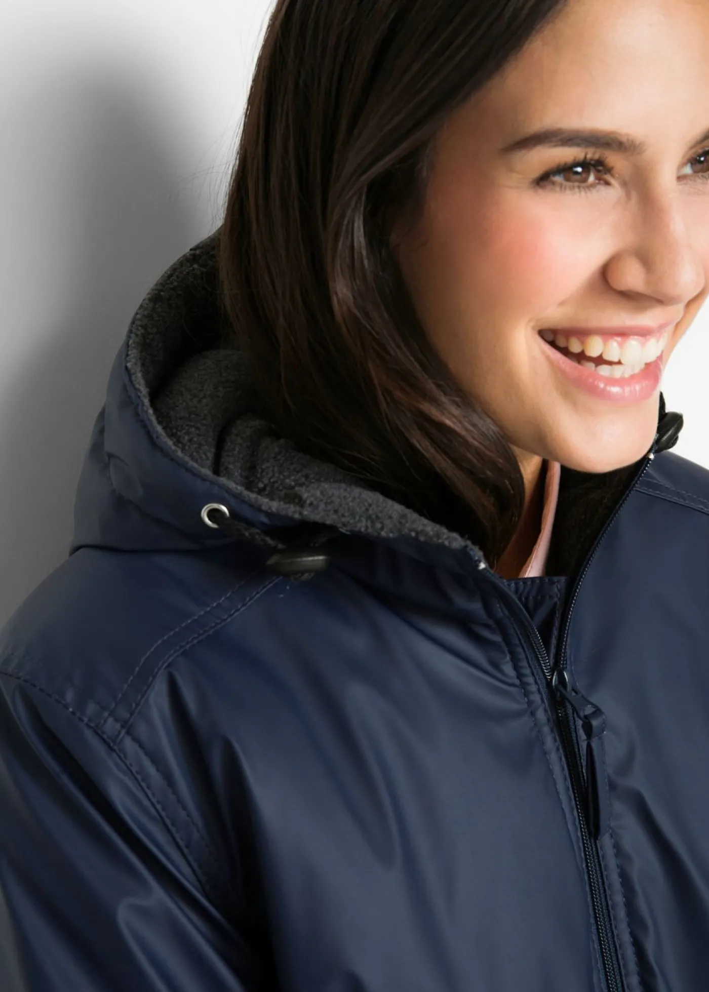 bonprix bonprix Chaqueta de invierno ligeramente acolchada Azul marino Discount