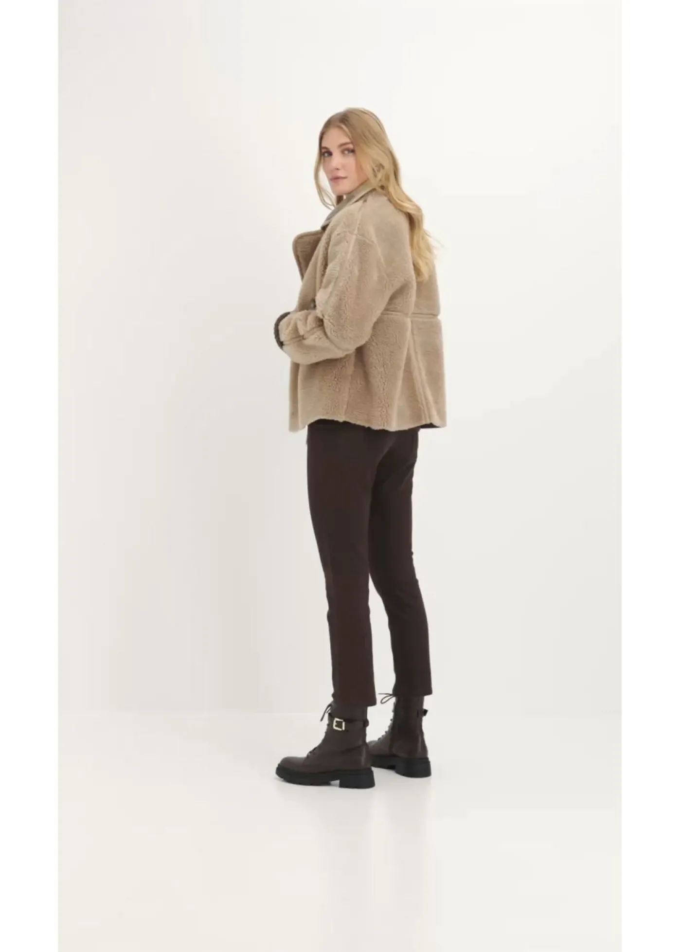 bonprix bonprix Chaqueta de pelo Caqui claro Outlet