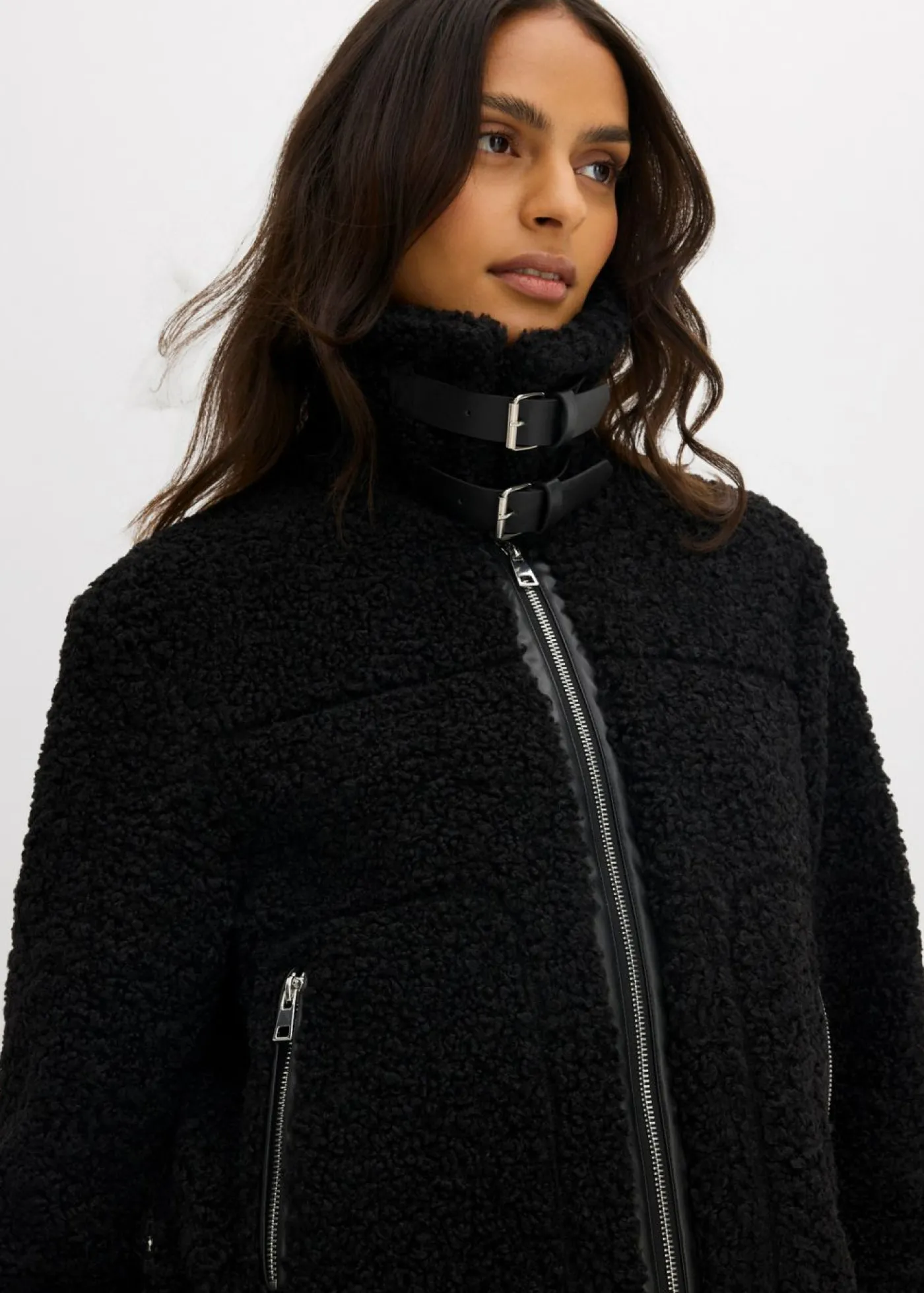 bonprix bonprix Chaqueta de pelo sintético Negro New