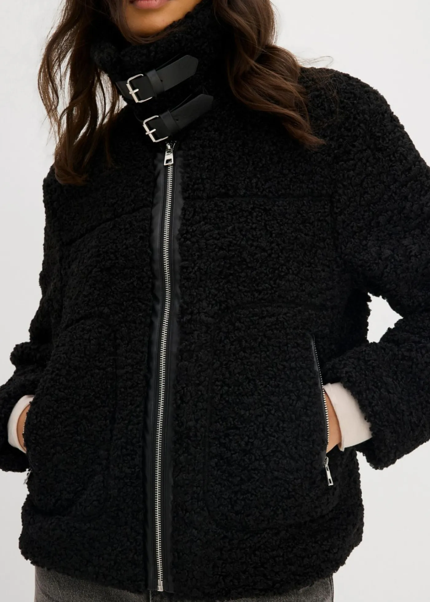 bonprix bonprix Chaqueta de pelo sintético Negro New
