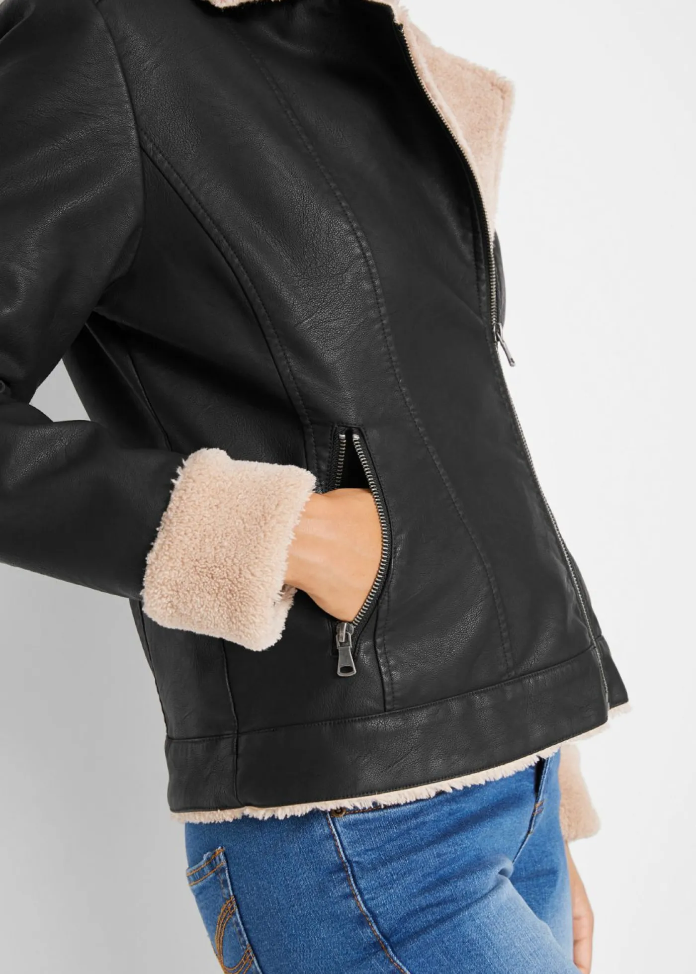 bonprix bonprix Chaqueta de piel sintética, con forro Negro Discount