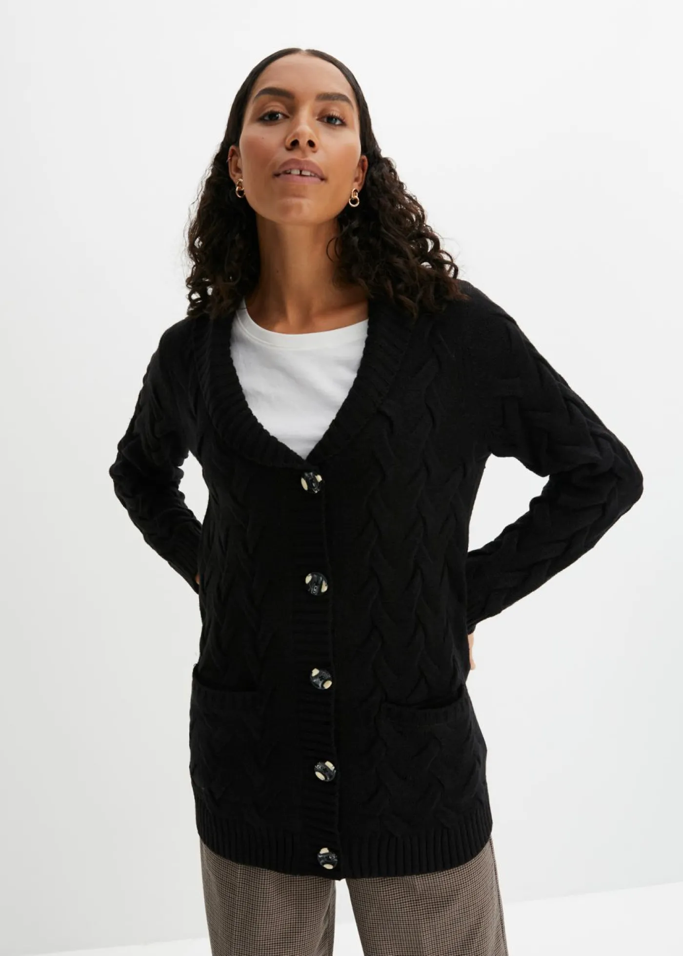 bonprix bonprix Chaqueta de punto Negro Hot