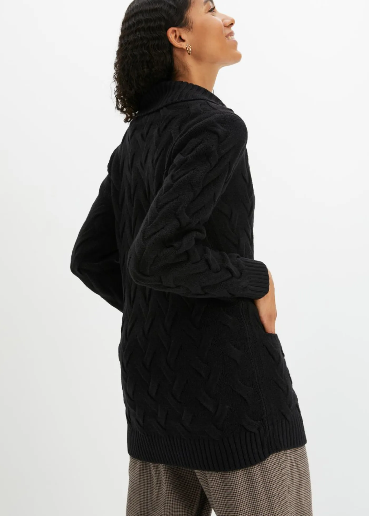 bonprix bonprix Chaqueta de punto Negro Hot