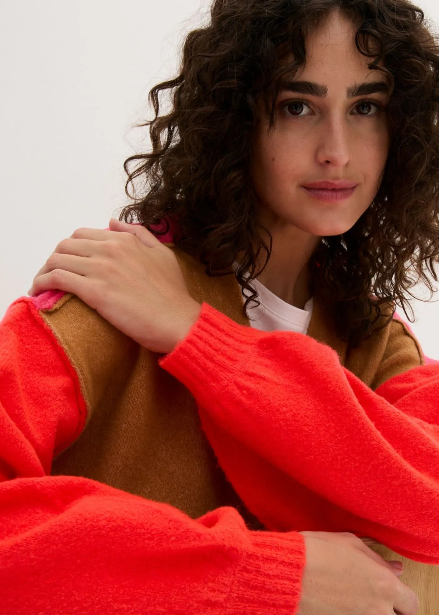 bonprix bonprix Chaqueta de punto beige crema-vnaranja neón-rosa oscuro Online