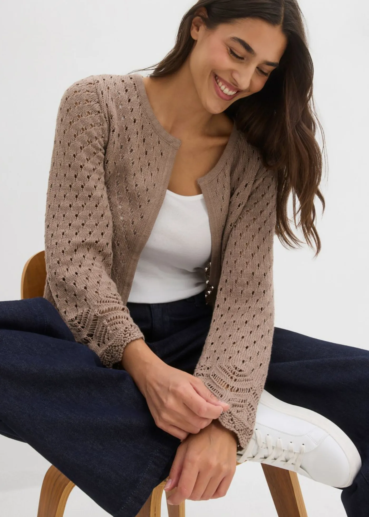 bonprix bonprix Chaqueta de punto ajour de algodón puro Marrón grisáceo Online