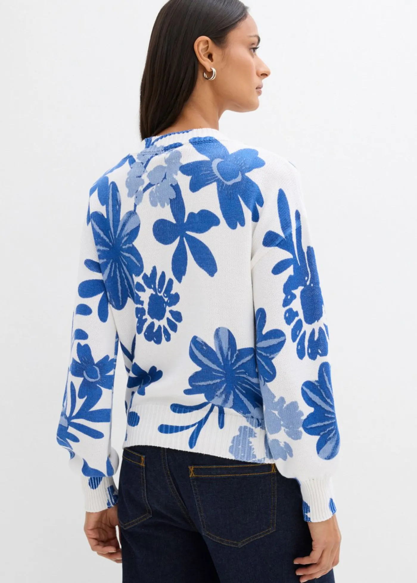 bonprix bonprix Chaqueta de punto con estampado de flores blanco lana-azul provenzal-azul ártico Outlet
