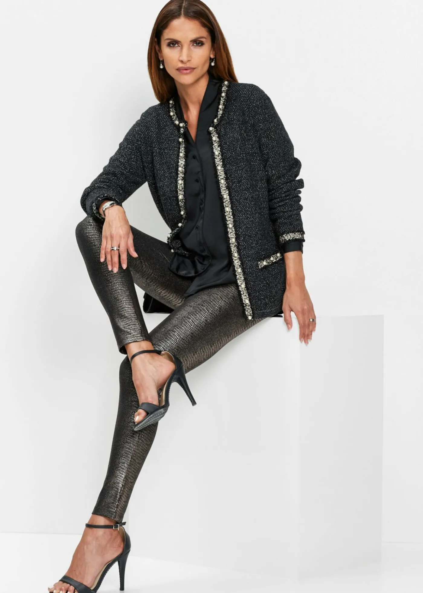 bonprix bonprix Chaqueta de punto con perlas Negro New