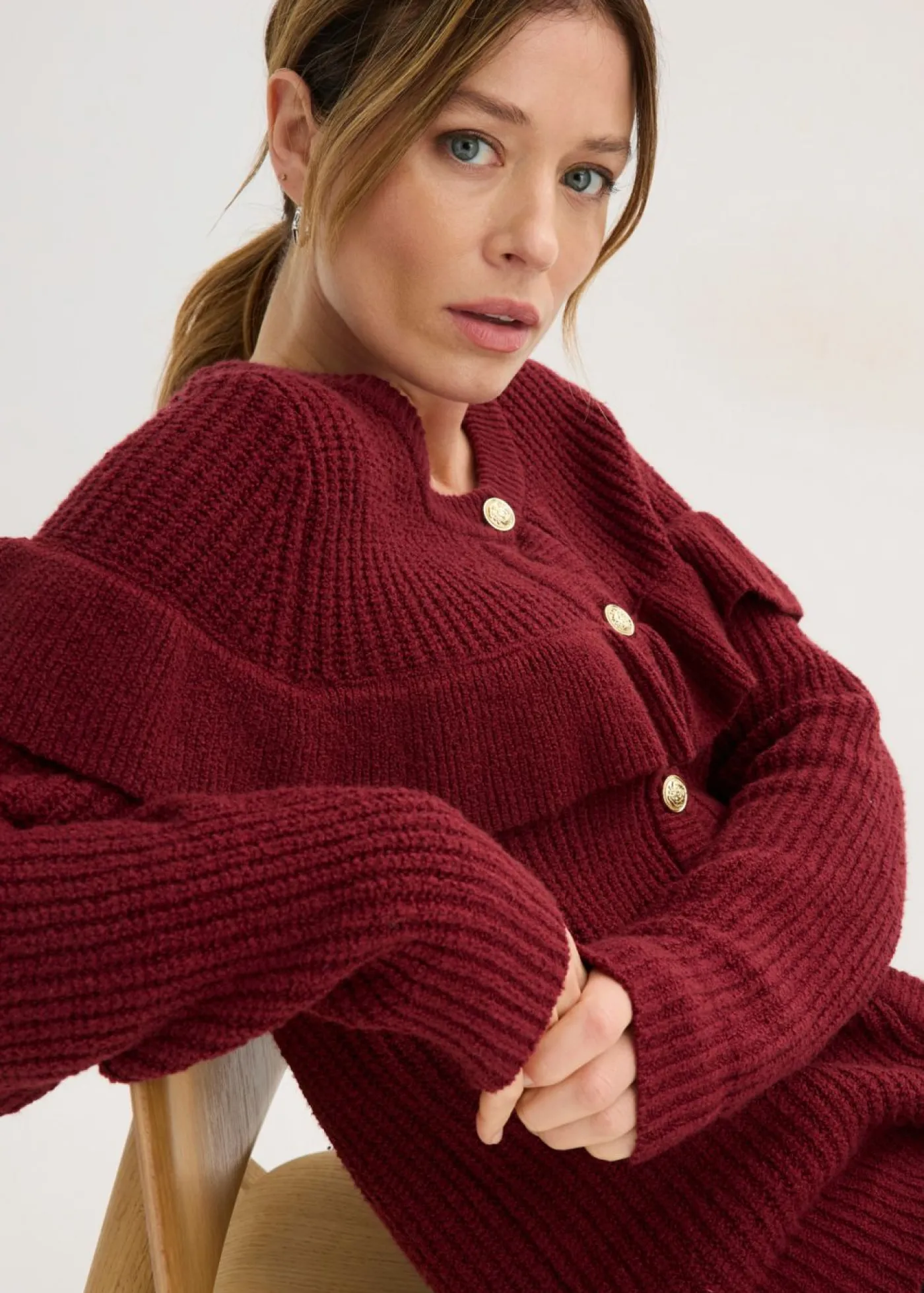 bonprix bonprix Chaqueta de punto fino de mezcla de algodón Rojo rubí Online