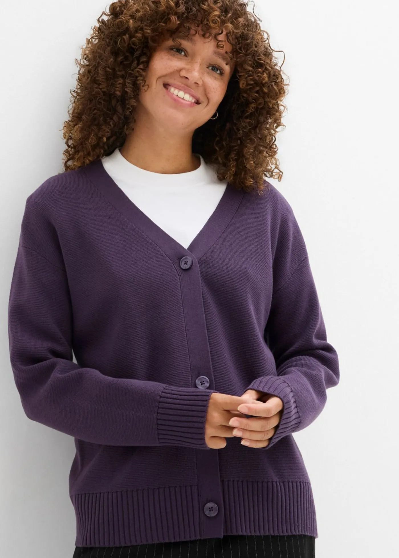bonprix bonprix Chaqueta de punto fino Milano de canalé Ciruela Sale