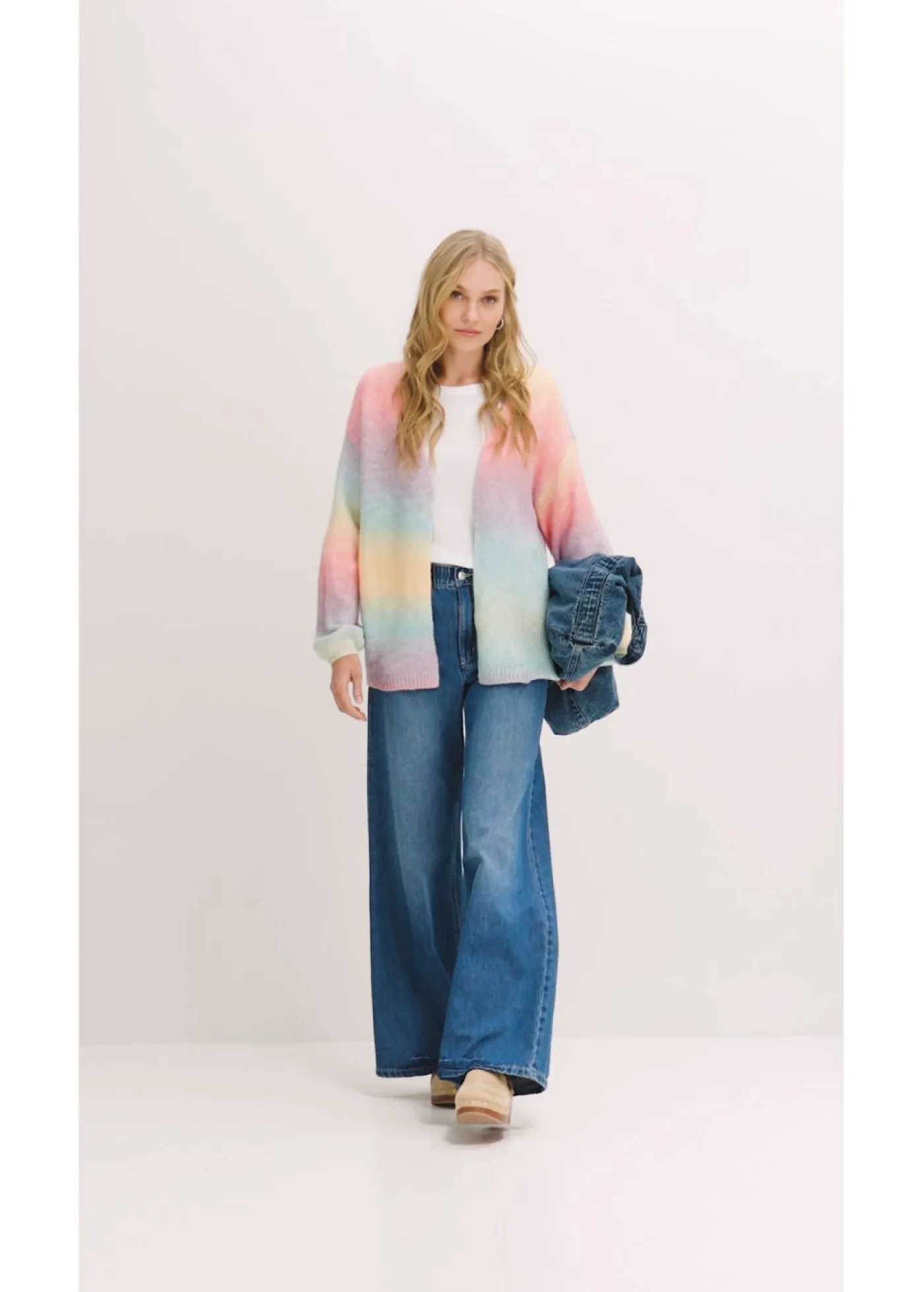 bonprix bonprix Chaqueta de punto grueso en suave mezcla de lana azul pálido/rosa pálido/amarillo/púrpura Sale