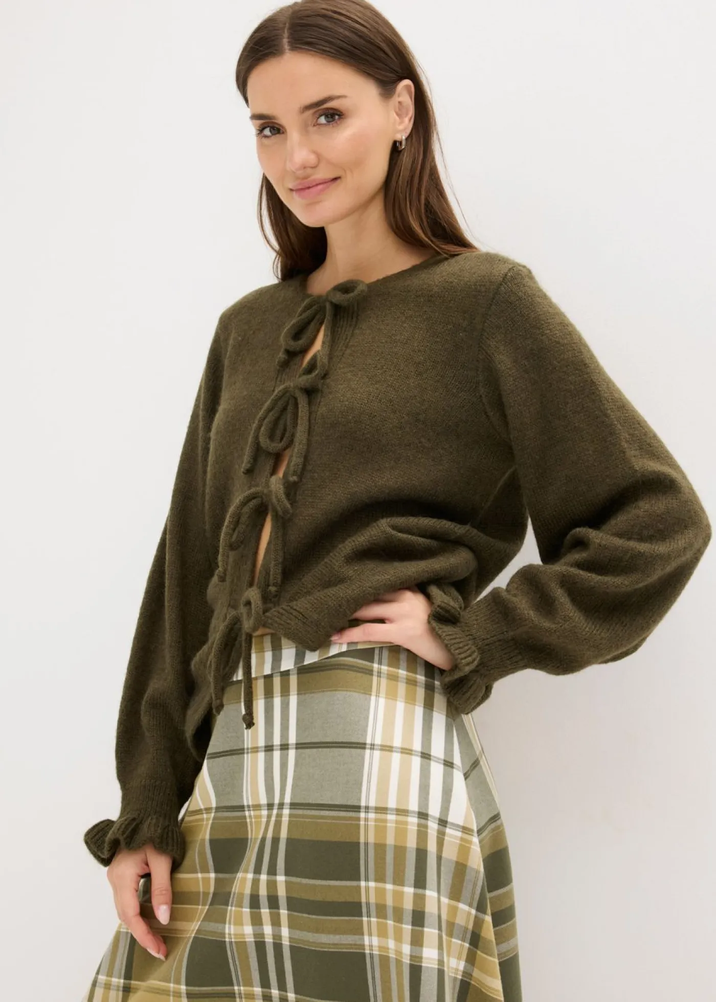 bonprix bonprix Chaqueta de punto oversize de suave mezcla de lana verde oliva oscuro/verde oliva mate moteado
