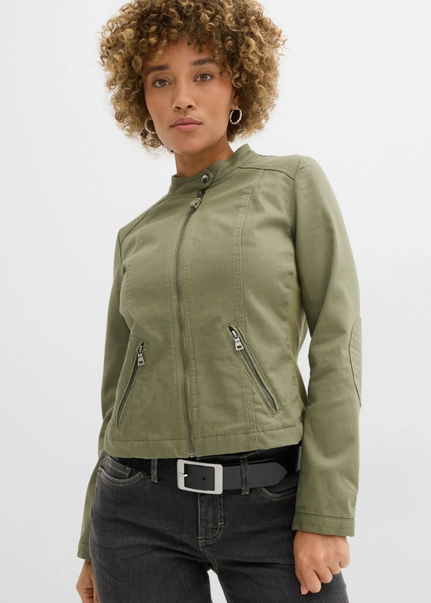 bonprix bonprix Chaqueta de sarga de algodón con insertos elásticos en los laterales Verde oliva