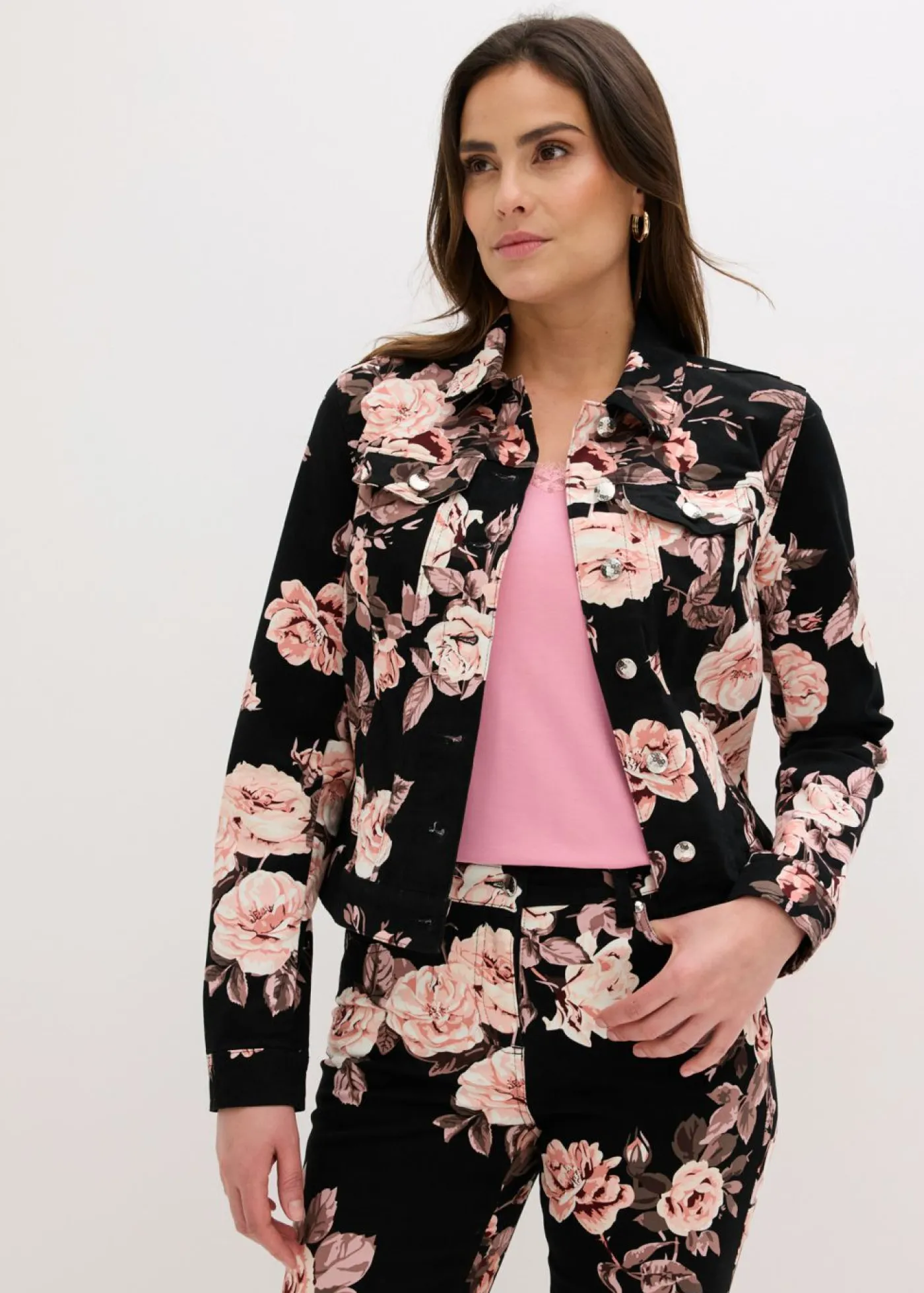 bonprix bonprix Chaqueta de sarga de algodón negro/rosa pálido/rosa pálido Discount
