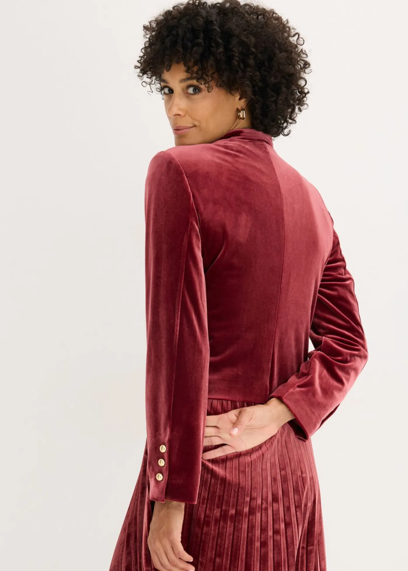 bonprix bonprix Chaqueta de terciopelo Rojo rubí Hot