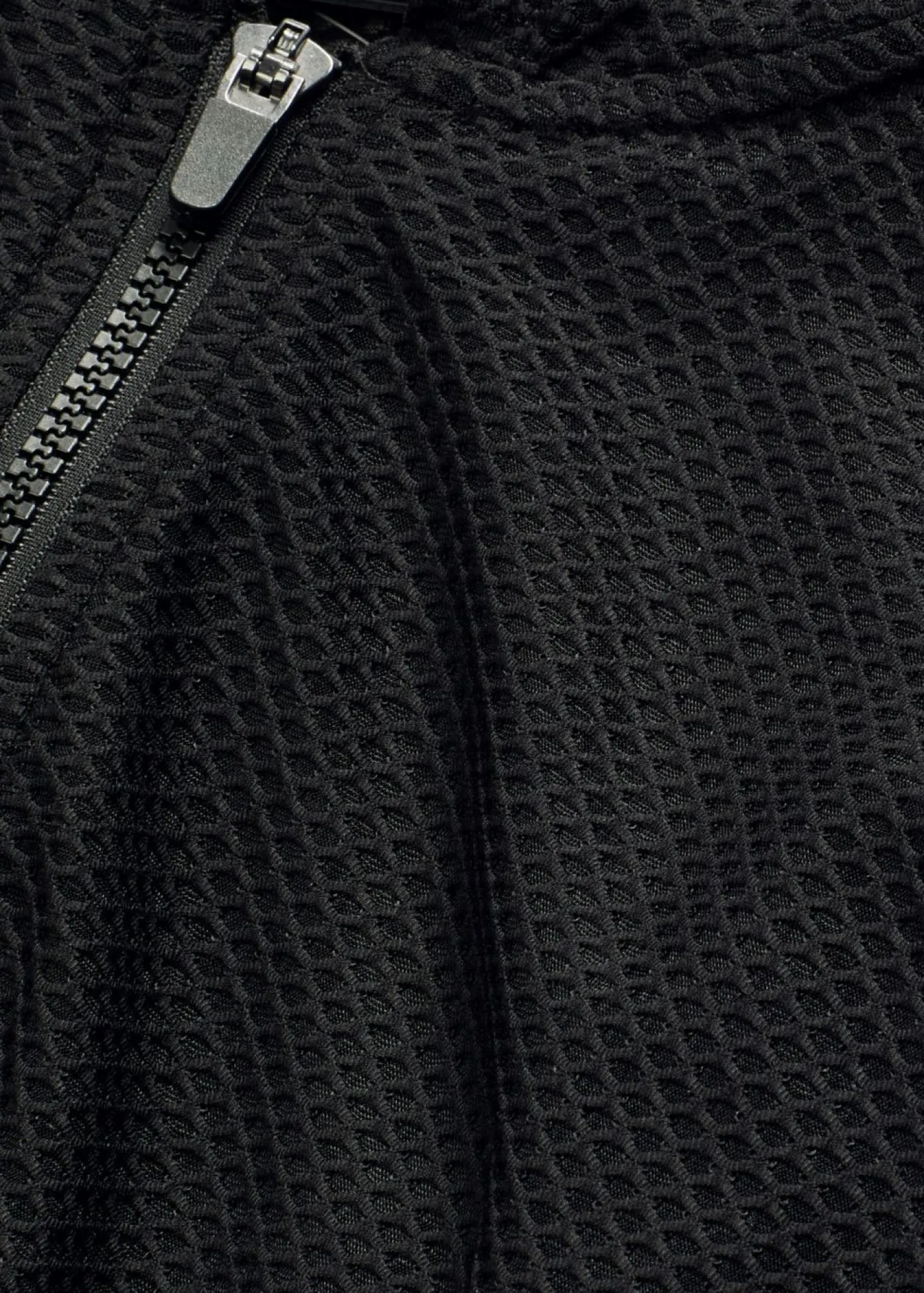 bonprix bonprix Chaqueta deportiva transparente de malla con corte holgado Negro
