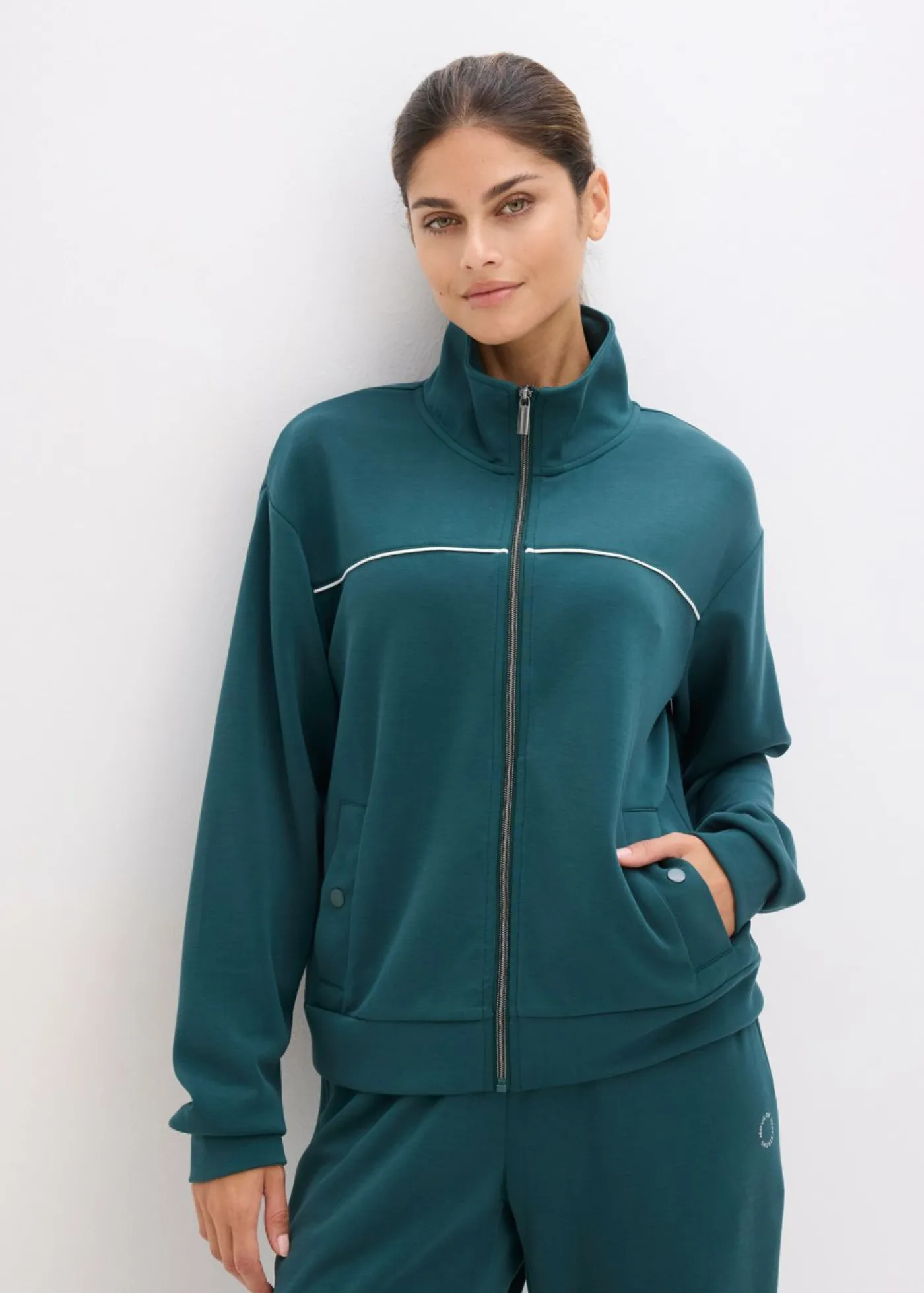 bonprix bonprix Chaqueta deportiva ultrasuave con modal Verde petróleo Best