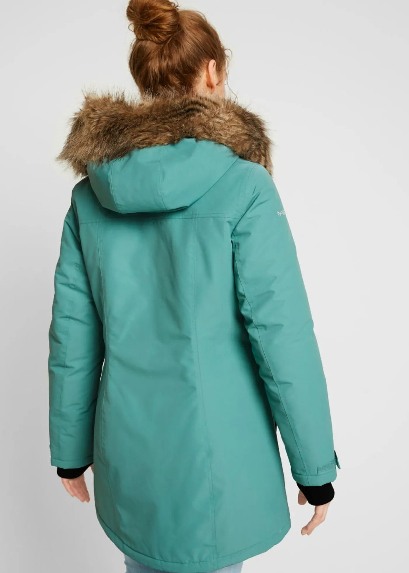 bonprix bonprix Chaqueta funcional outdoor con capucha Salvia ahumado Outlet