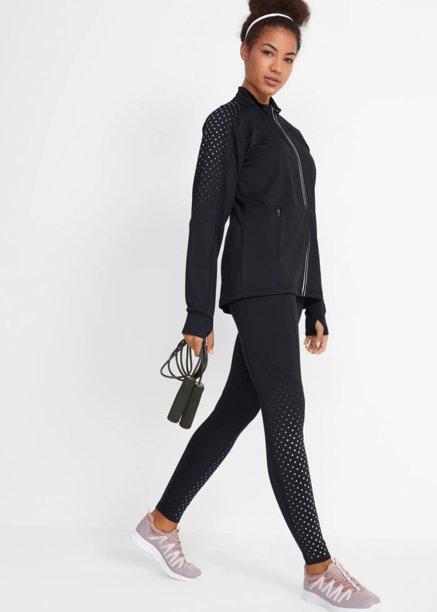 bonprix bonprix Chaqueta funcional térmica con estampado reflectante Negro de lunares Outlet