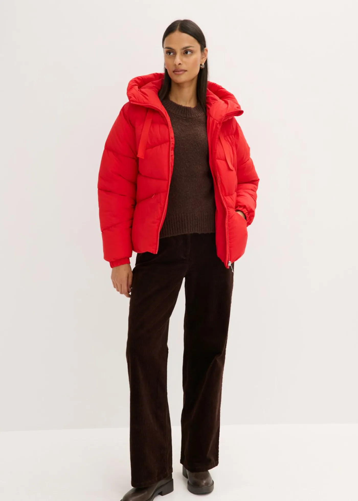 bonprix bonprix Chaqueta guateada repelente al agua rojo lava Online