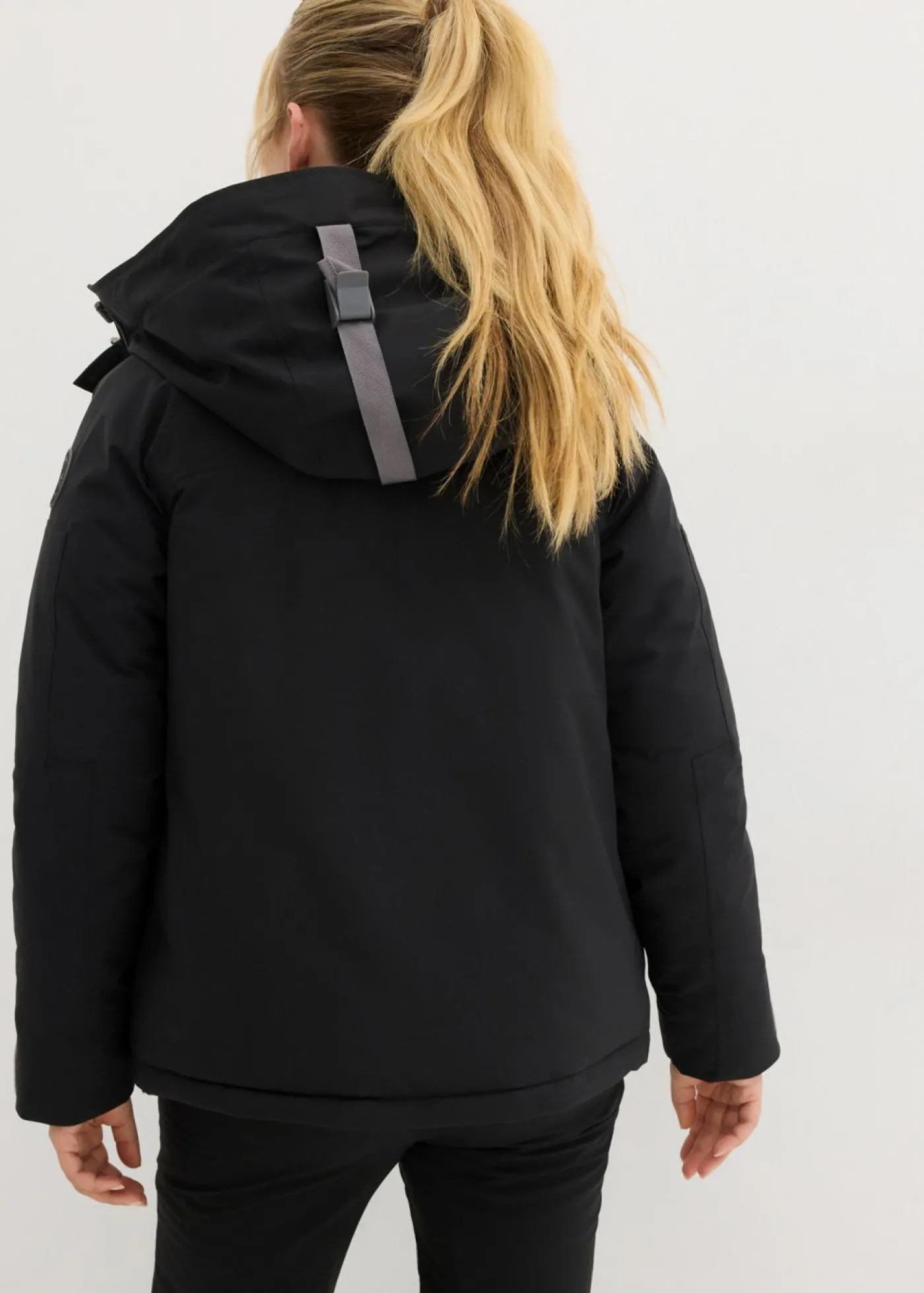 bonprix bonprix Chaqueta impermeable de esquí con protector antinieve Negro Outlet