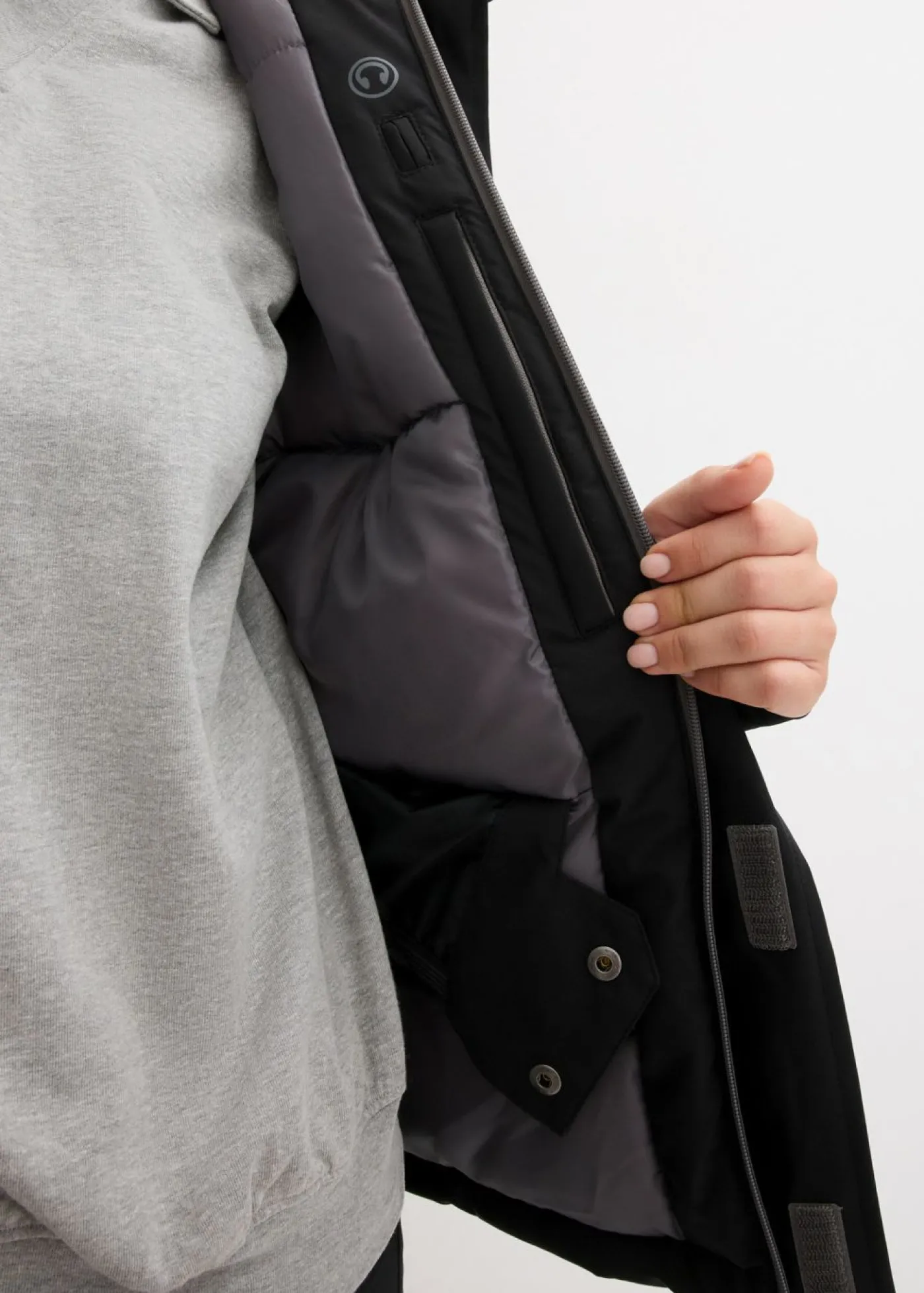 bonprix bonprix Chaqueta impermeable de esquí con protector antinieve Negro Outlet