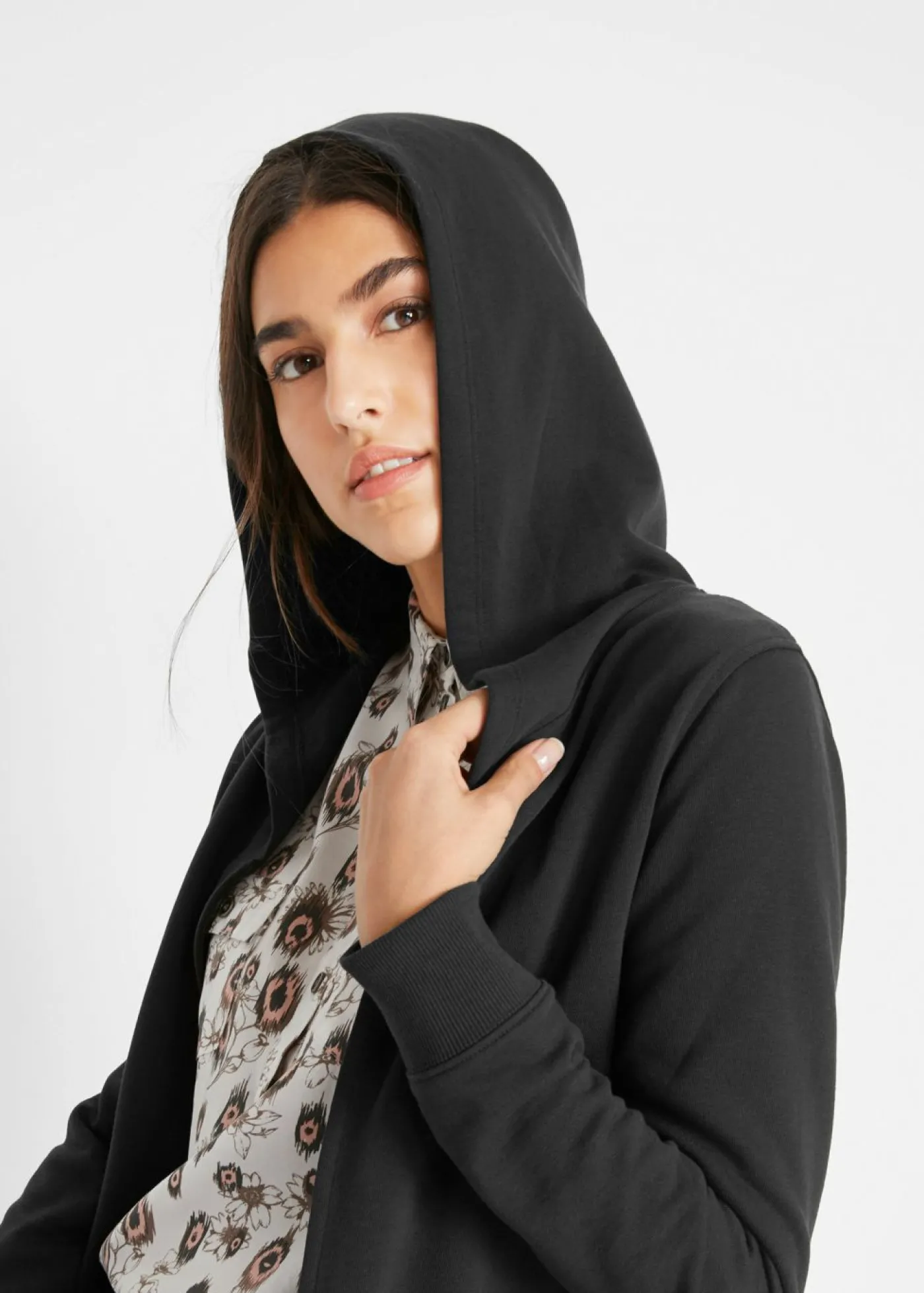 bonprix bonprix Chaqueta larga de chándal de algodón suave Negro Hot
