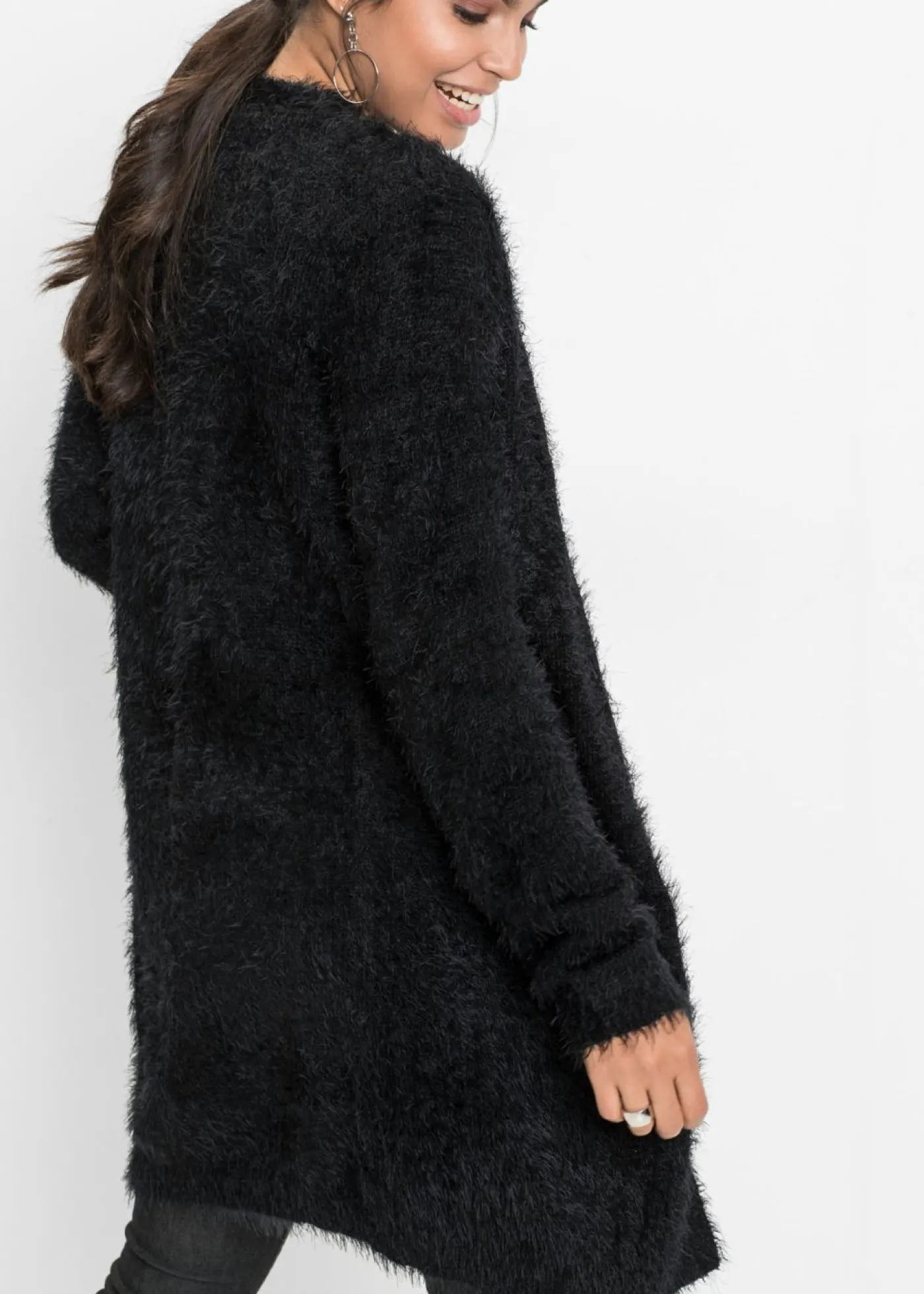 bonprix bonprix Chaqueta larga de punto con aspecto mullido Negro Clearance