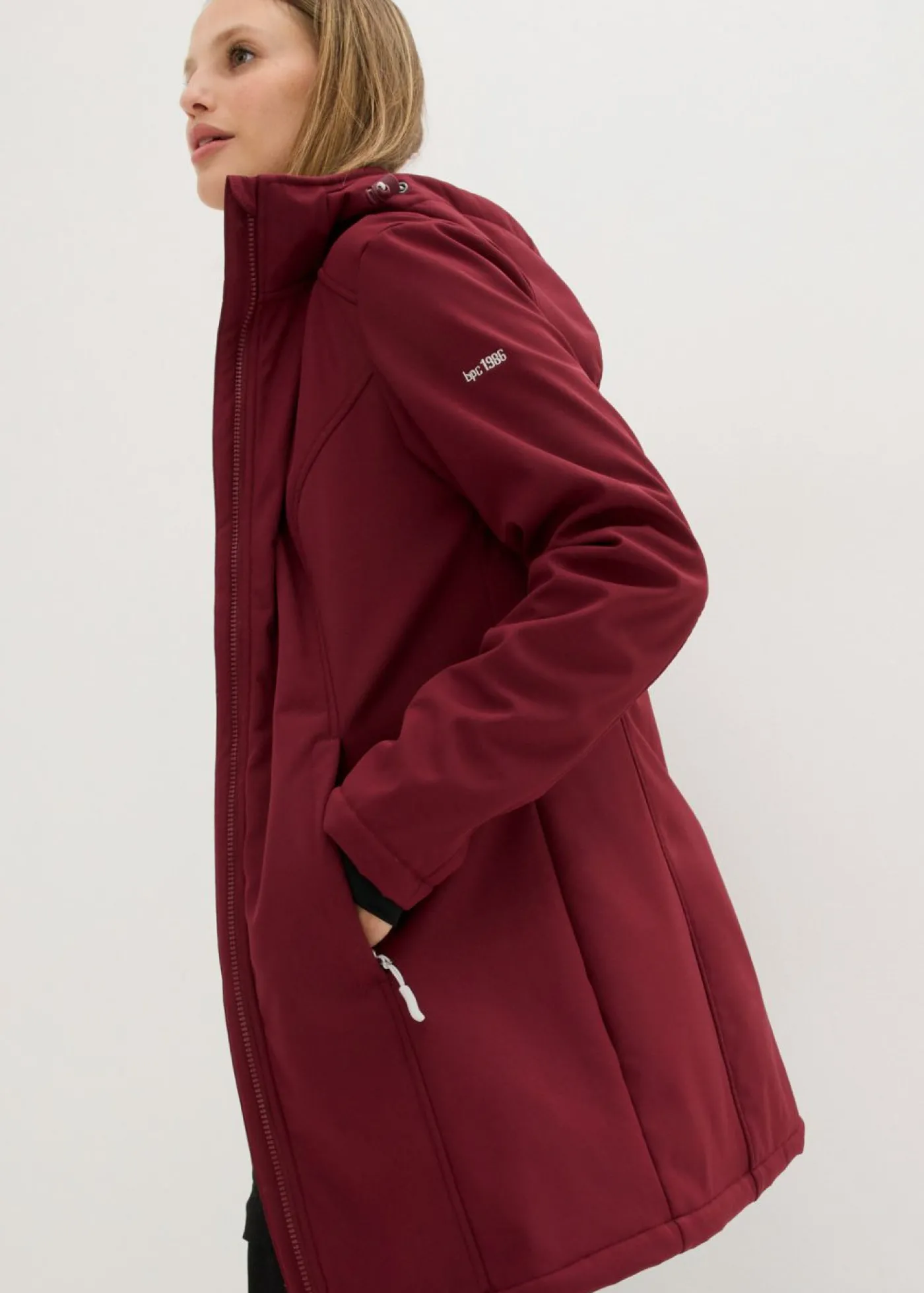 bonprix bonprix Chaqueta larga funcional softshell repelente al agua, forro polar suave rojo avellana Best