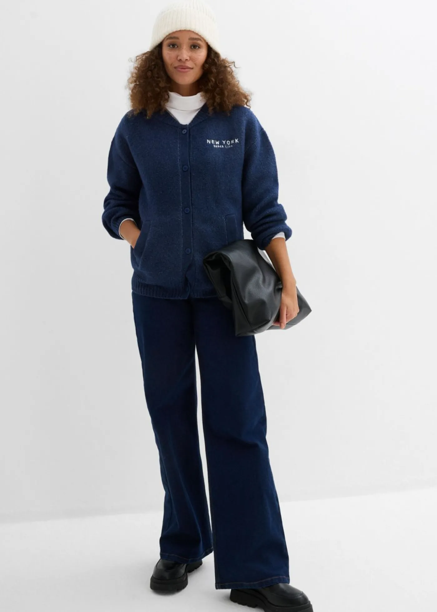 bonprix bonprix Chaqueta oversize de punto Azul marino-blanco Discount