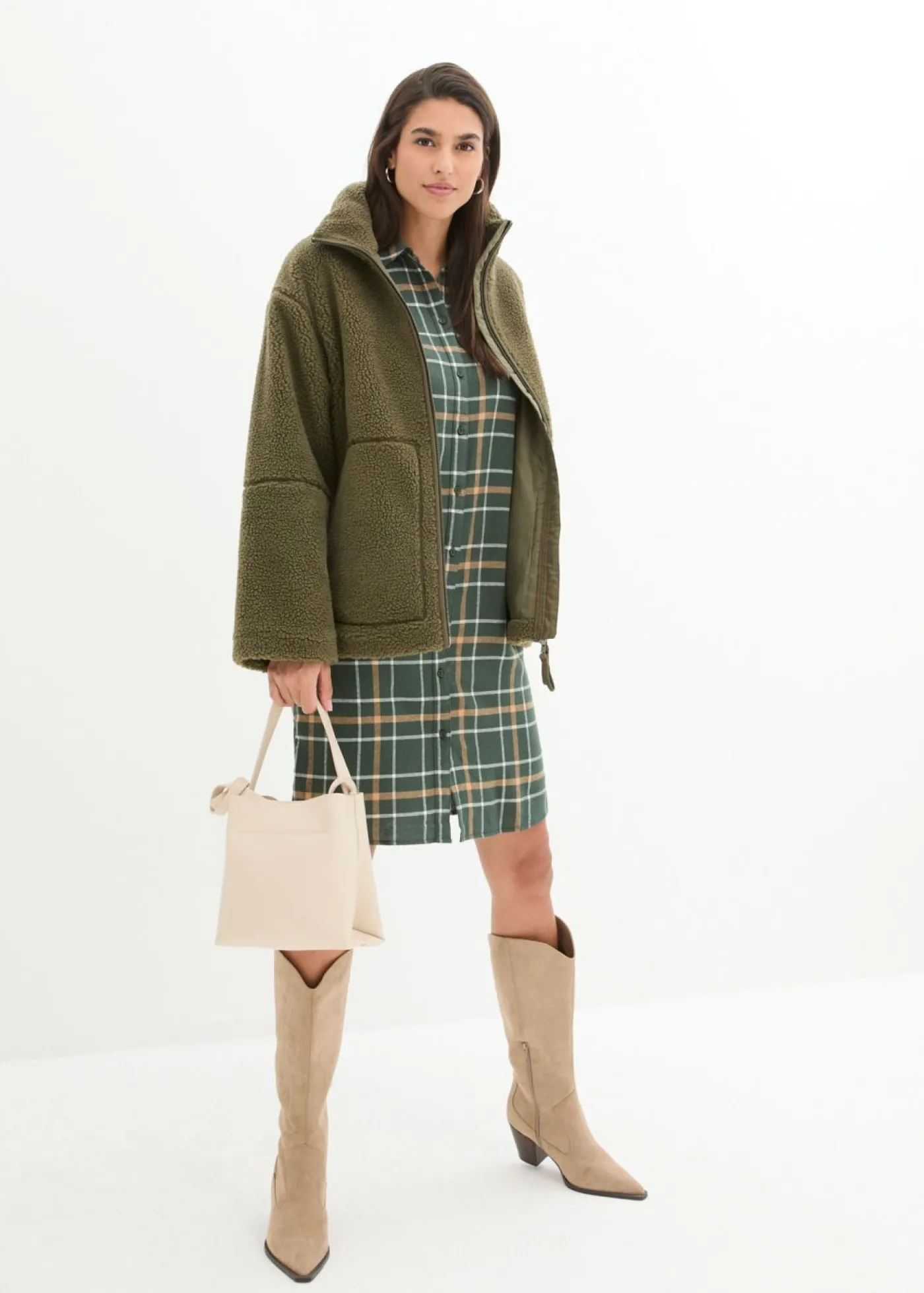 bonprix bonprix Chaqueta polar con forro Verde oliva oscuro