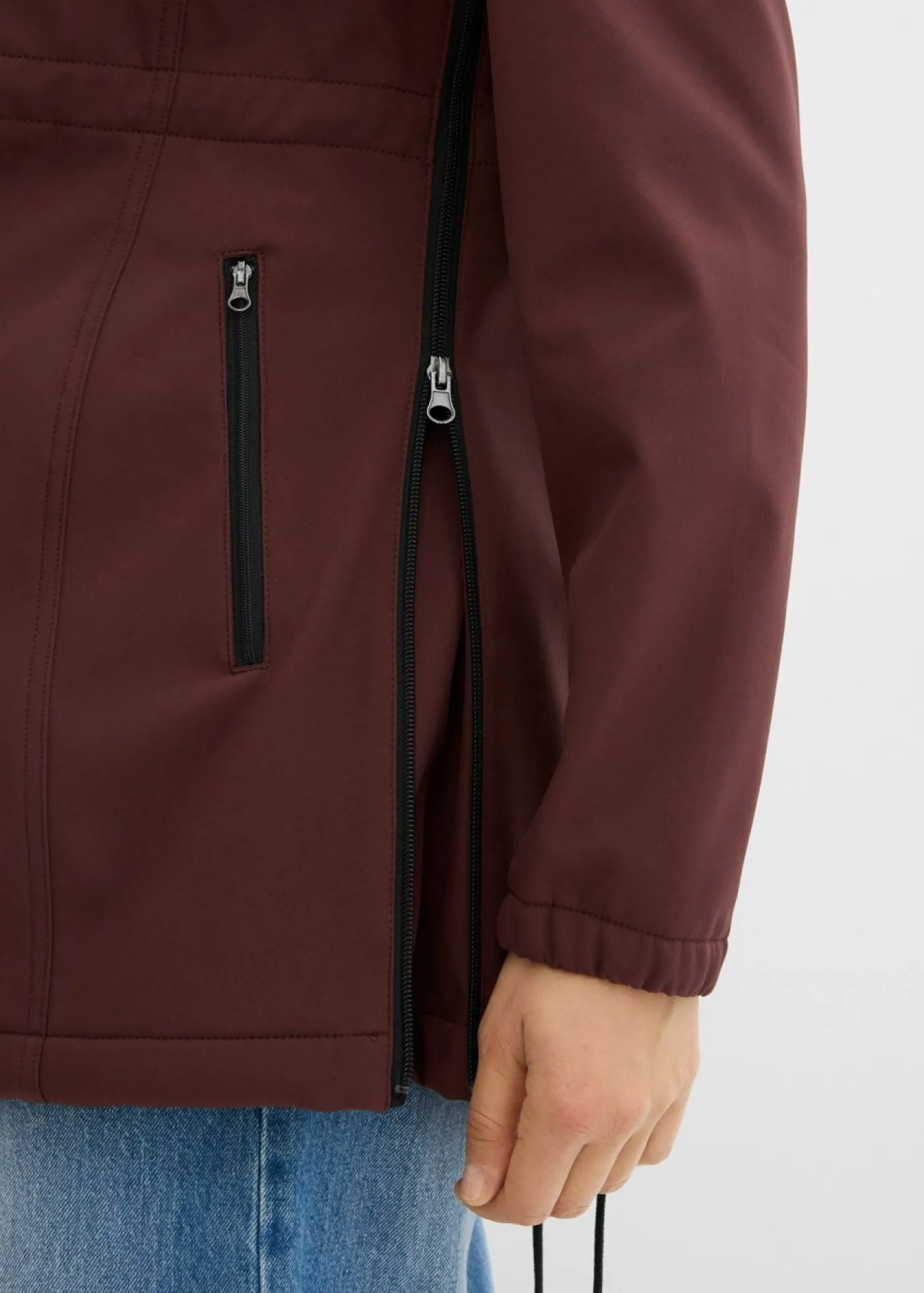 bonprix bonprix Chaqueta softshell de porteo/premamá con ancho regulable Marrón tierra New