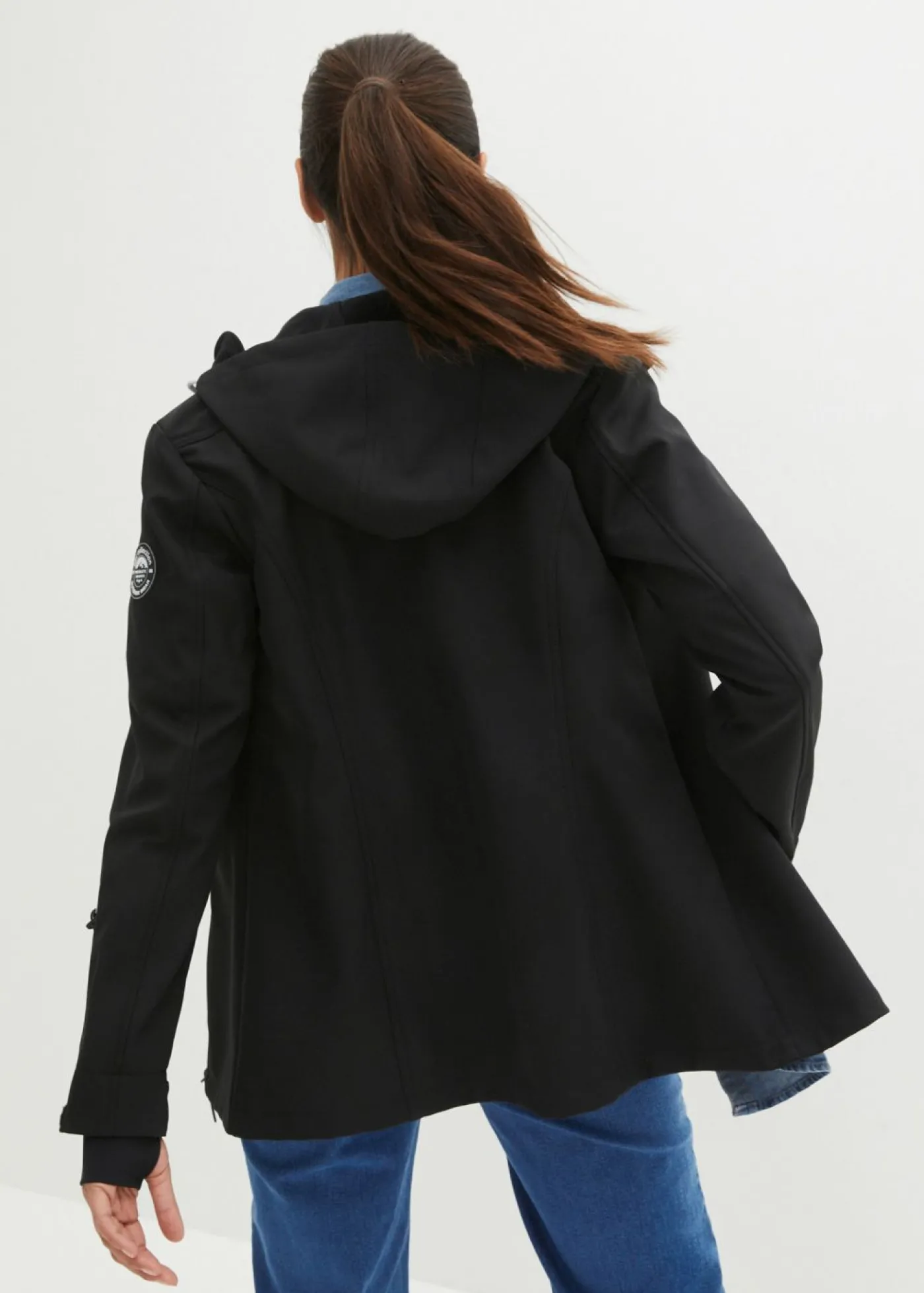 bonprix bonprix Chaqueta softshell repelente al agua Negro